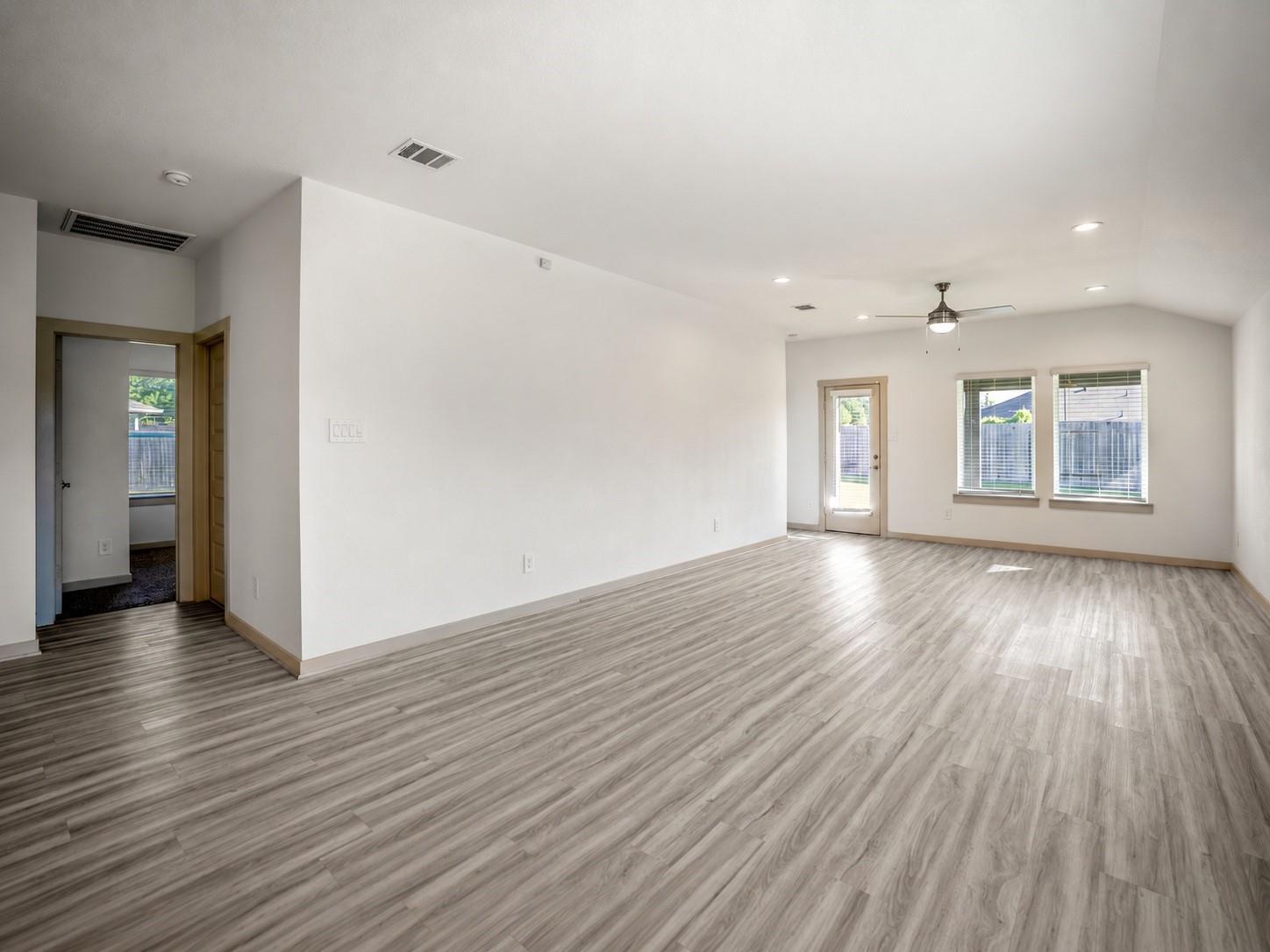 6807 Telford Hollow Trail Property Photo 23