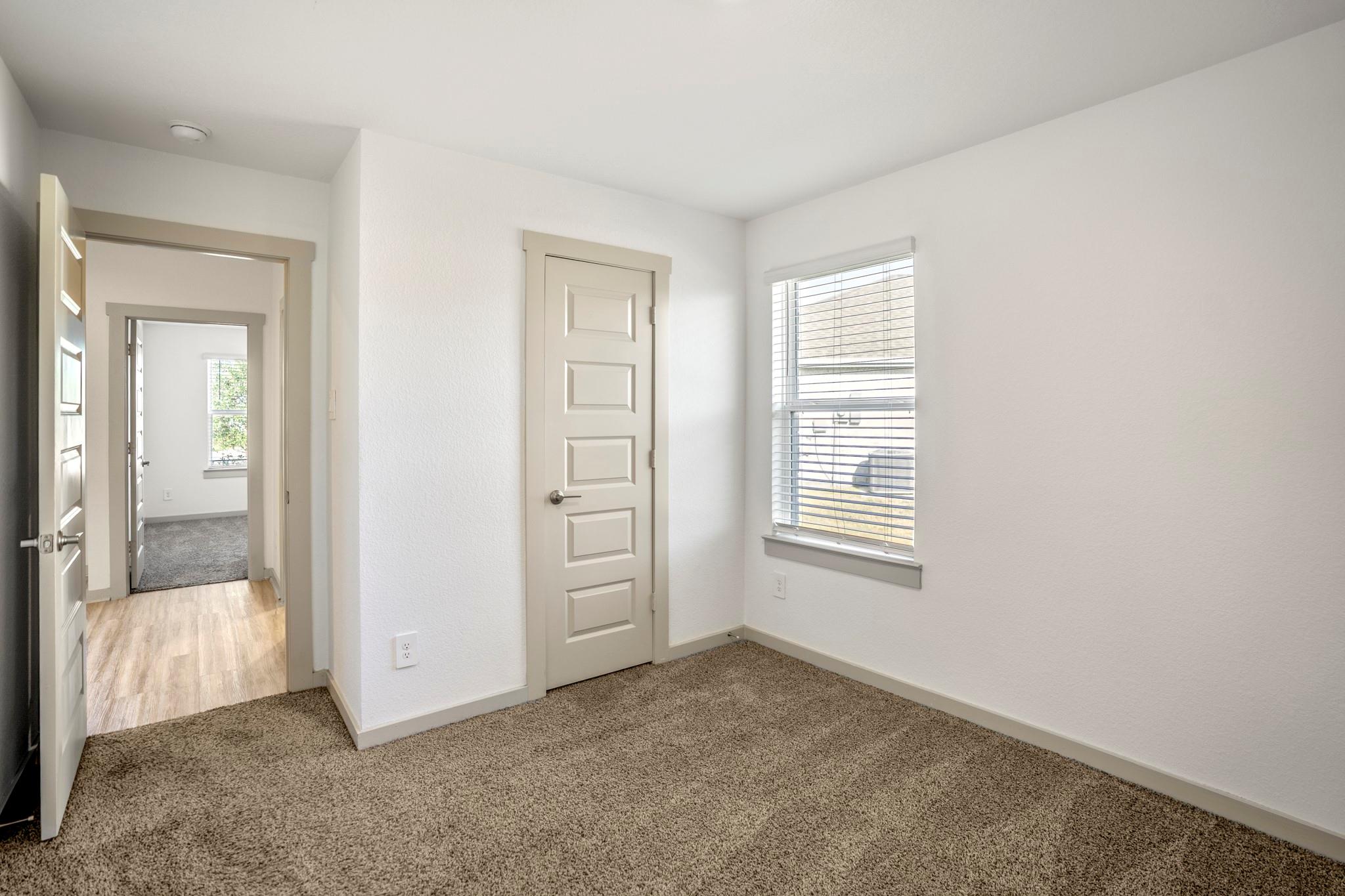 6807 Telford Hollow Trail Property Photo 28