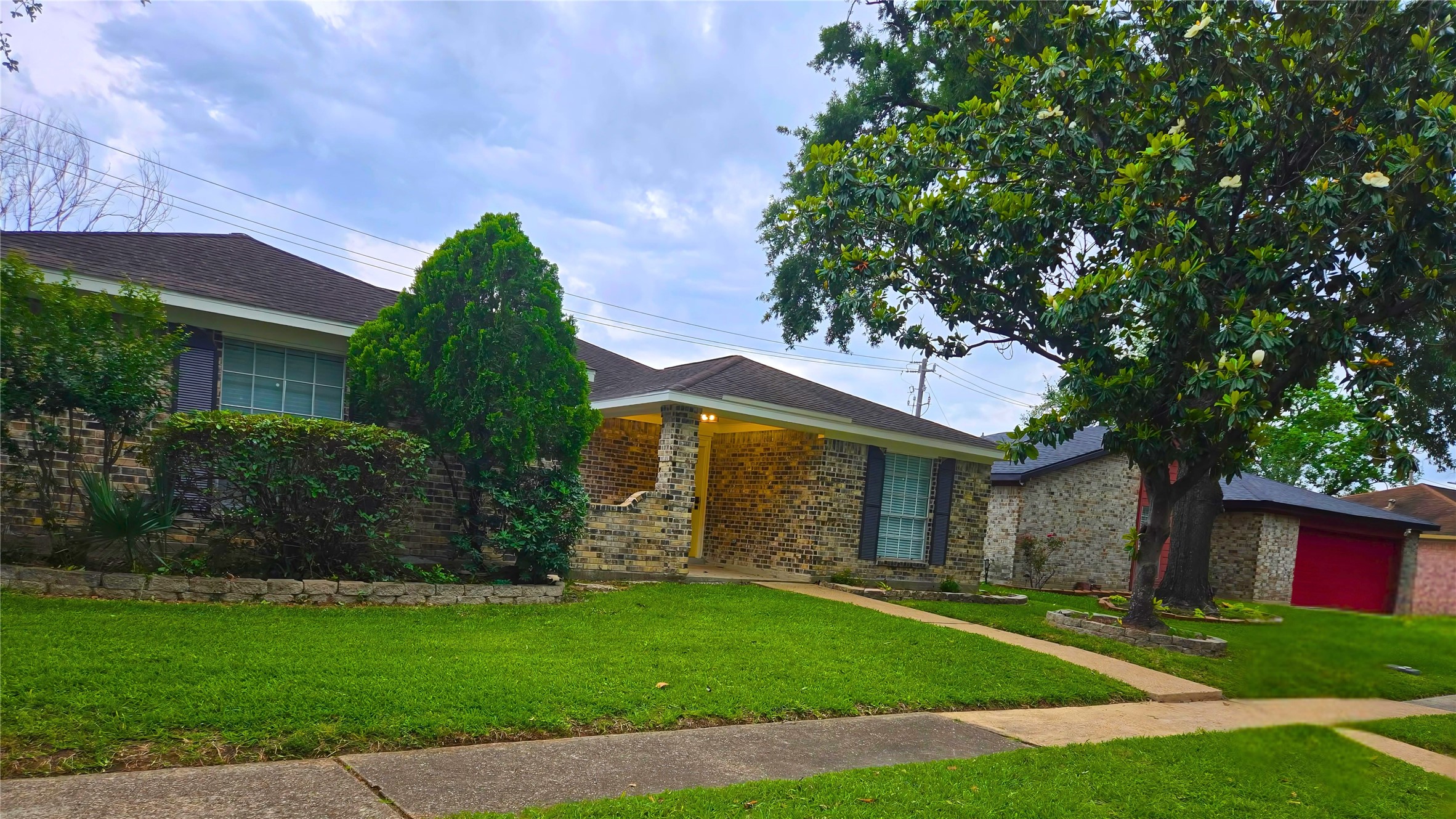 13046 Ferry Hill Lane Property Photo 2