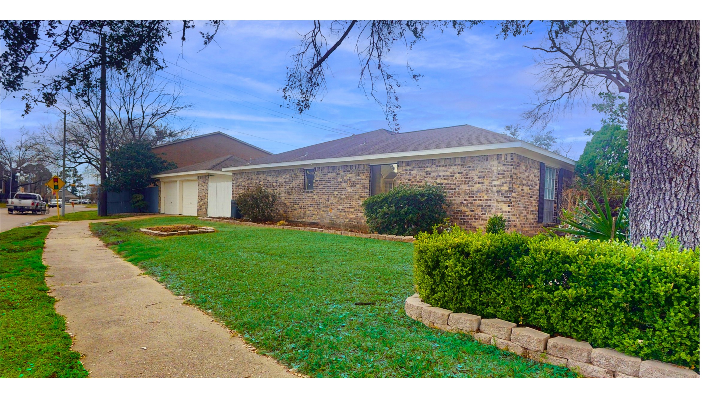 13046 Ferry Hill Lane Property Photo 3