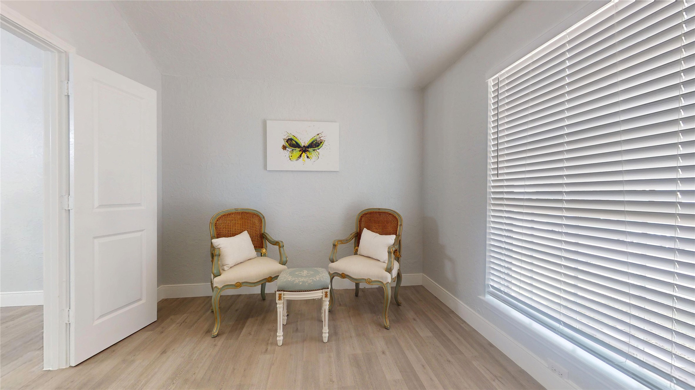 13046 Ferry Hill Lane Property Photo 9