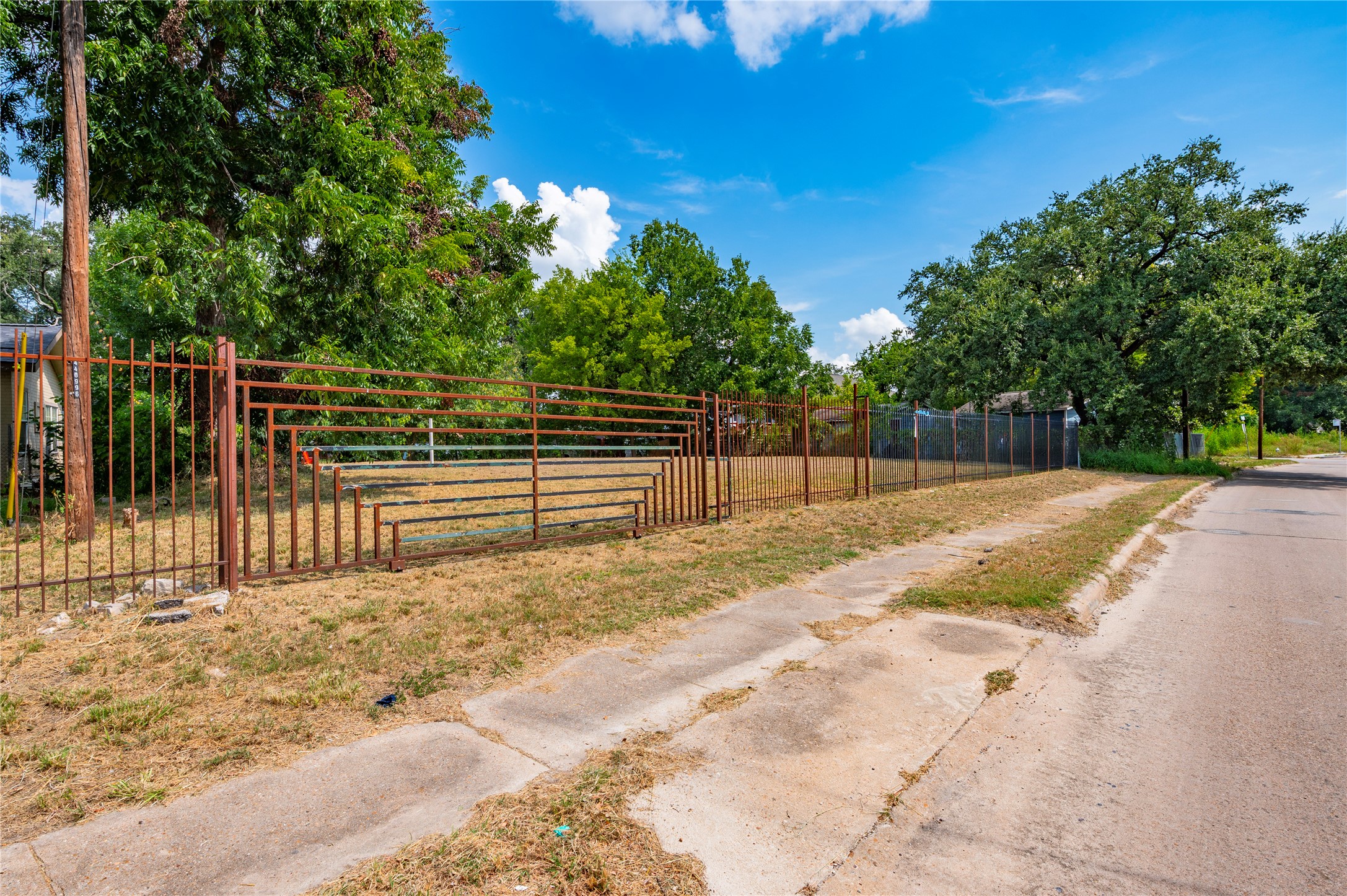 4503 Collingsworth Street Property Photo 8