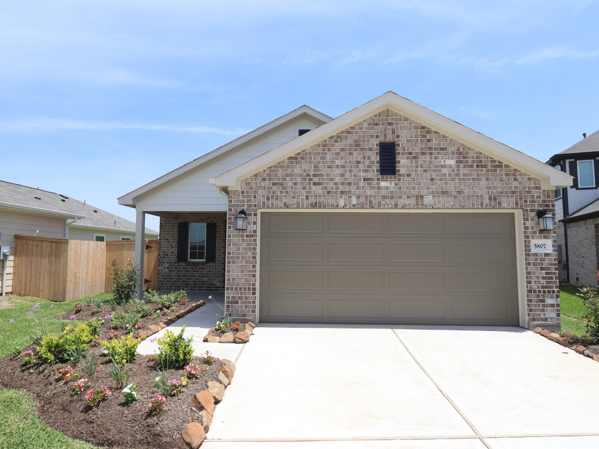 5807 Sunrise Bottom Lane Property Photo 1
