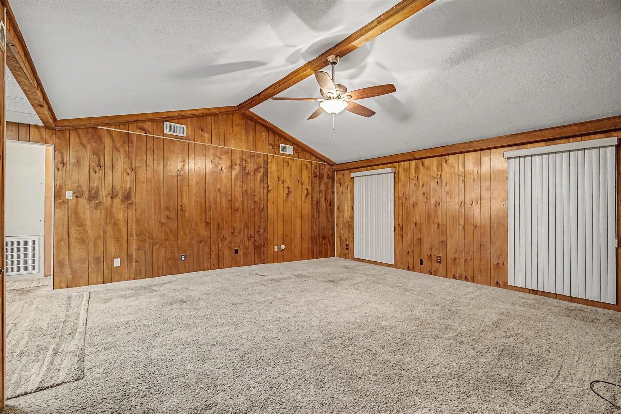 120 Fern Lane Property Photo 4
