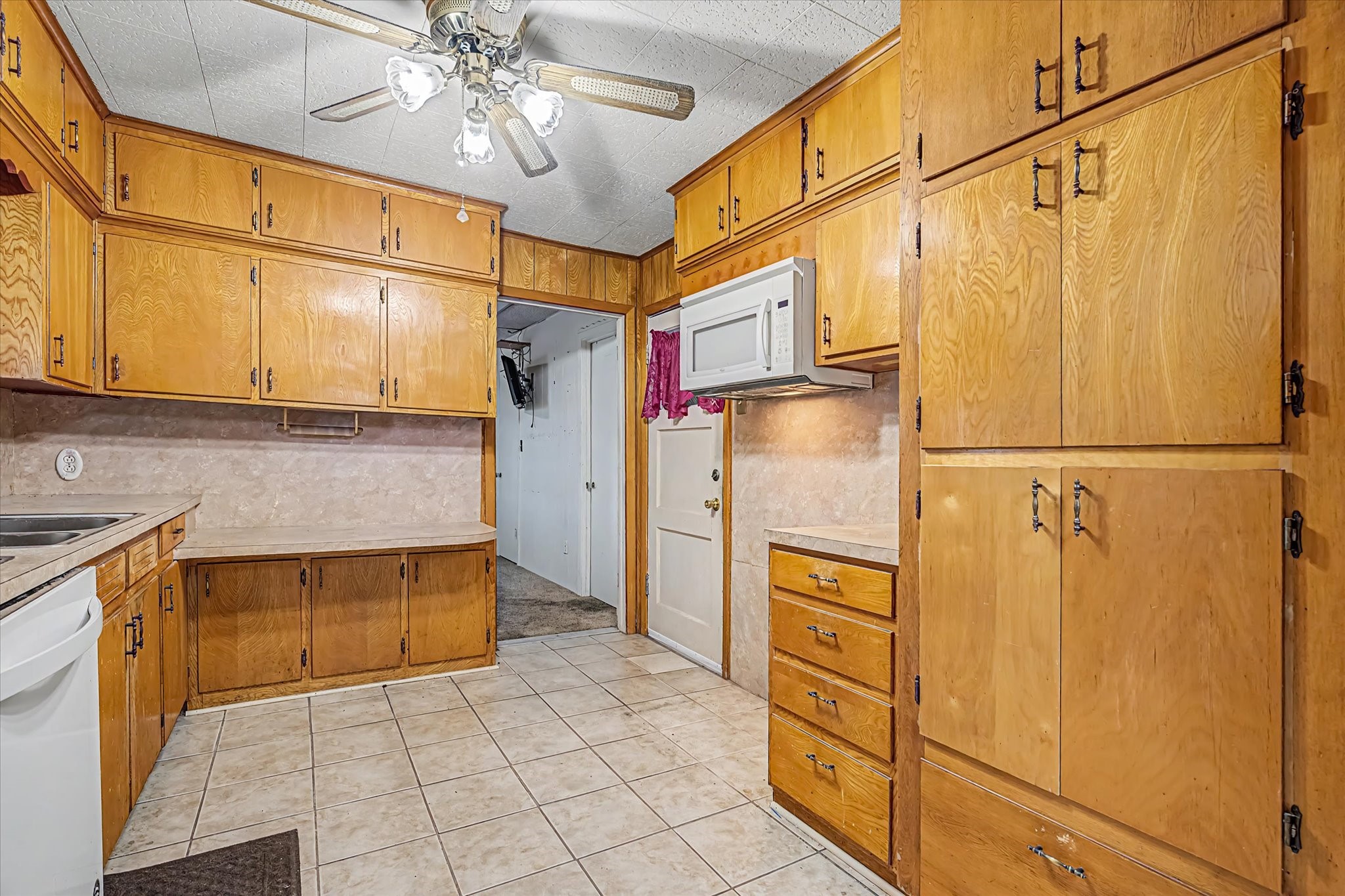 120 Fern Lane Property Photo 6