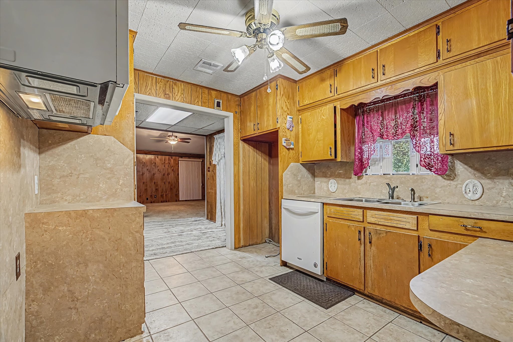 120 Fern Lane Property Photo 7