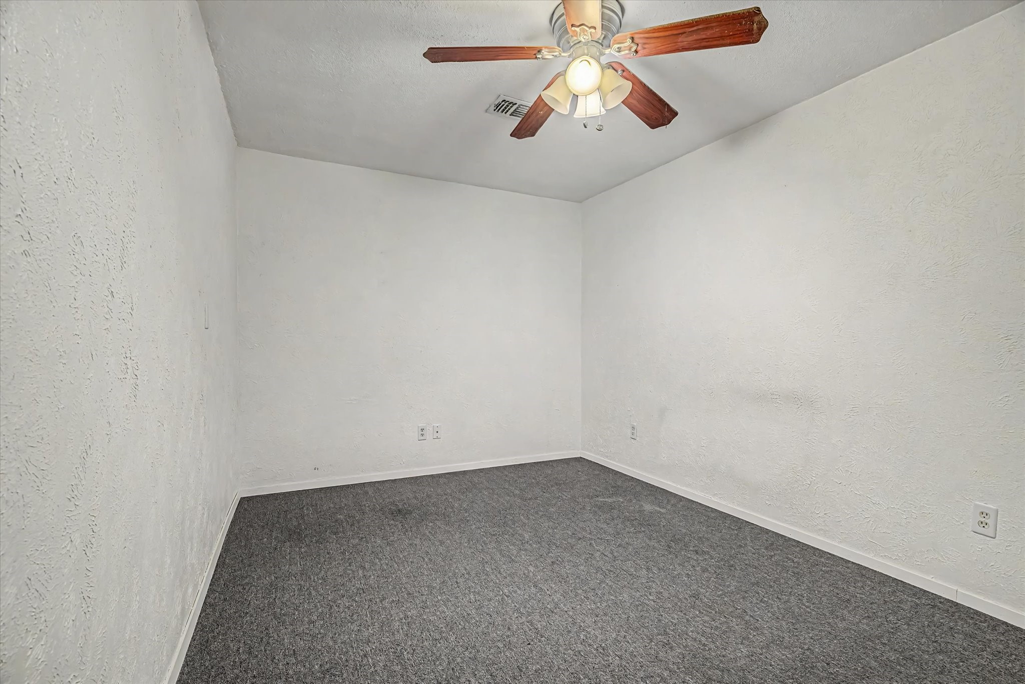 120 Fern Lane Property Photo 29