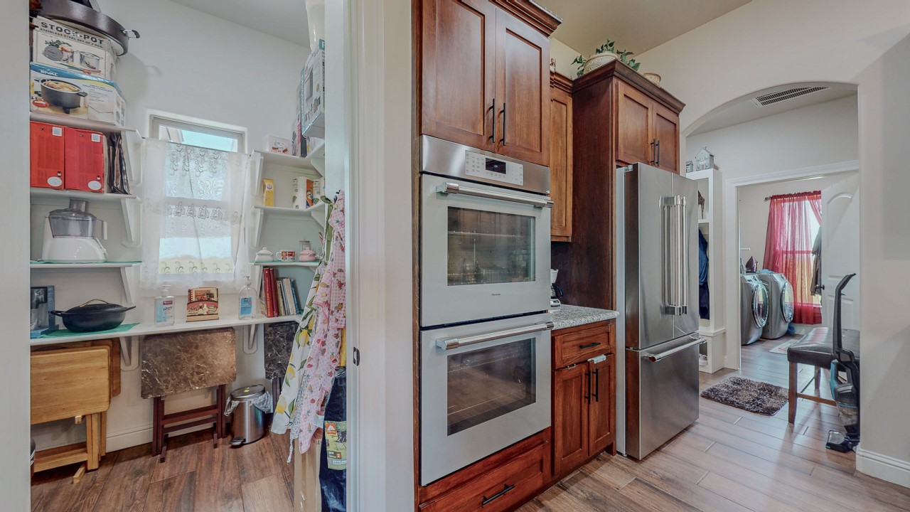 15360 Hercules Drive Property Photo 17
