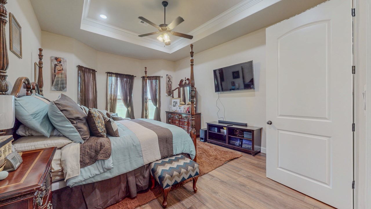 15360 Hercules Drive Property Photo 22