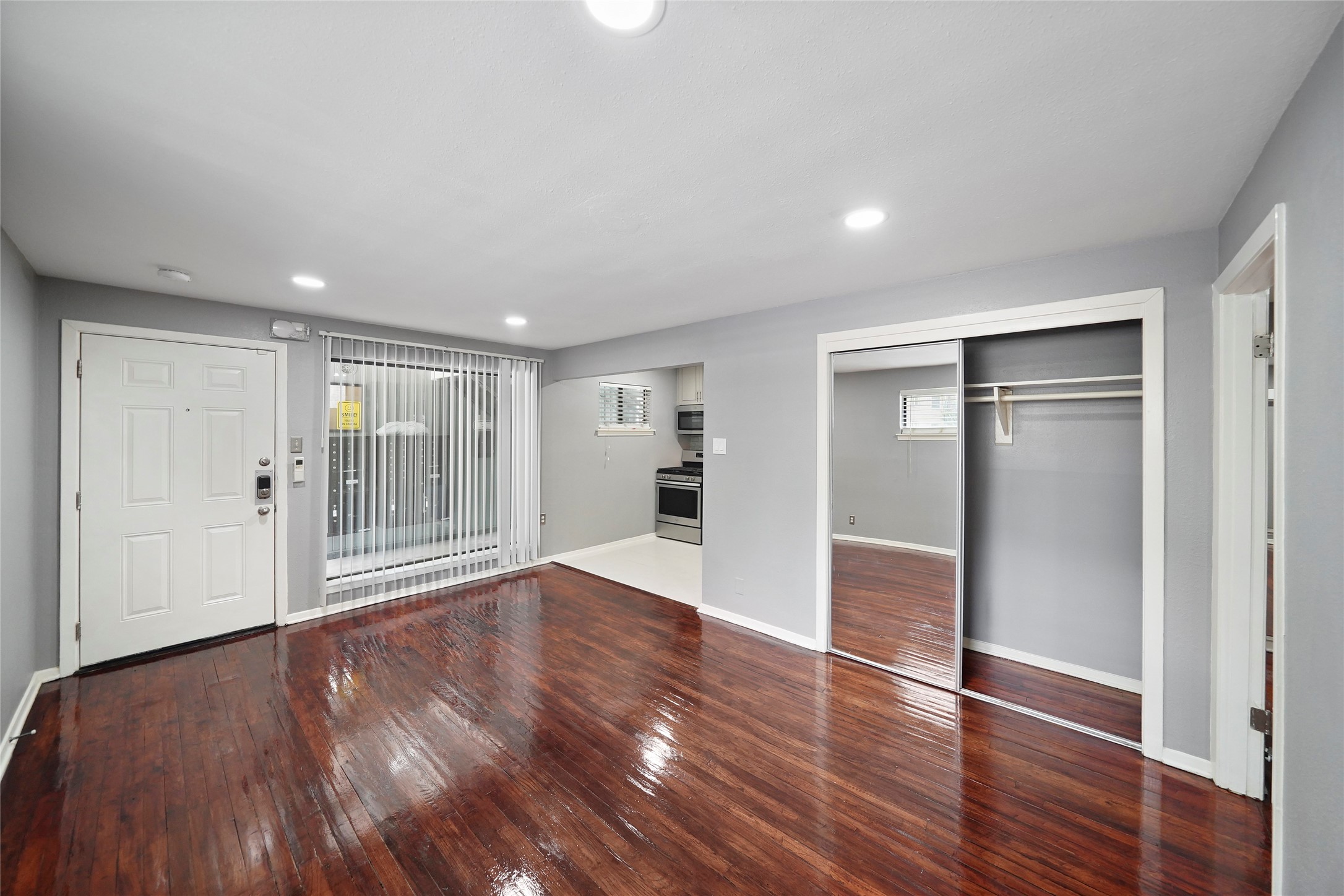 311 Hawthorne Street 1 Property Photo 5