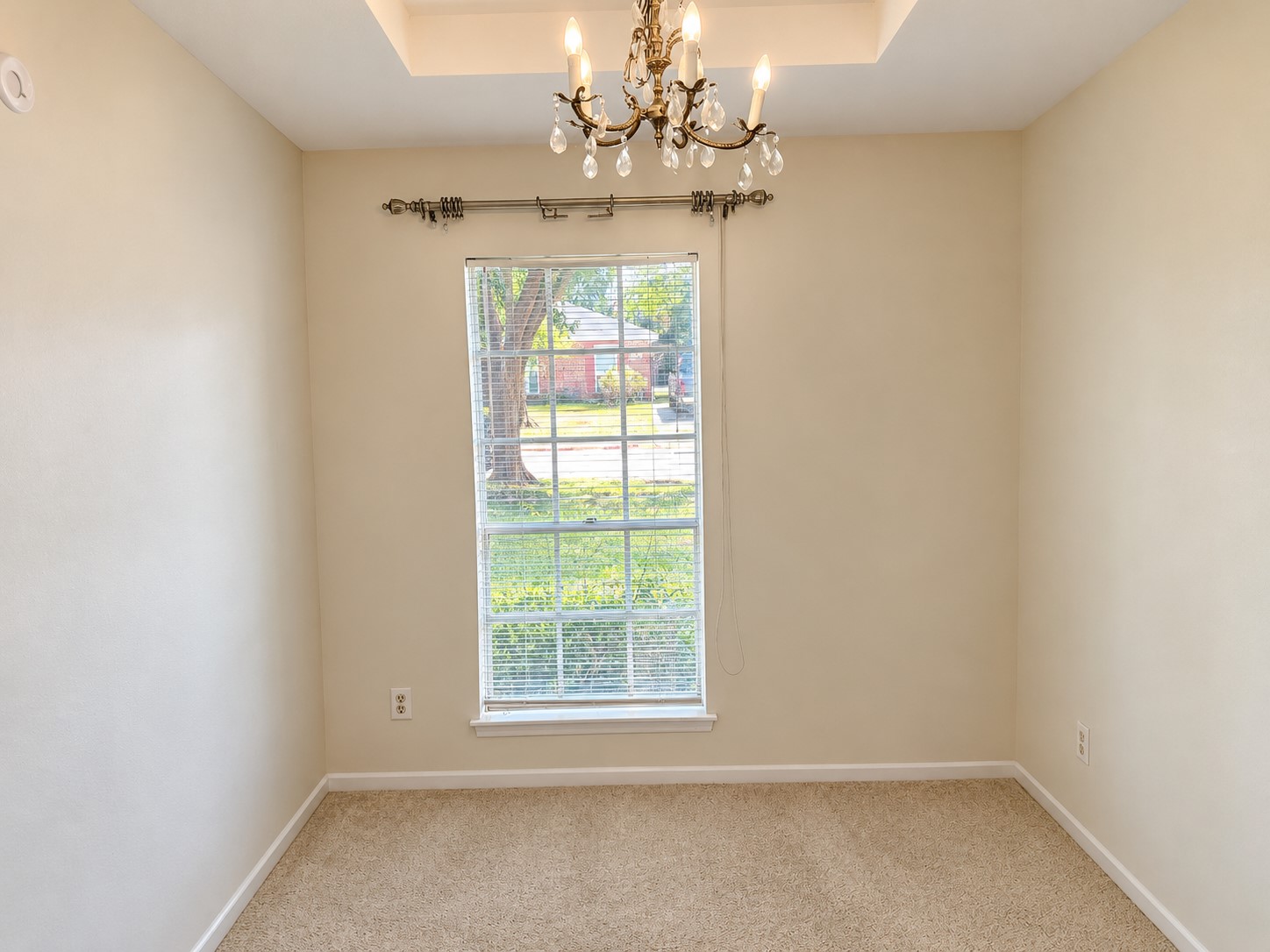 9030 Jackwood Street Property Photo 6
