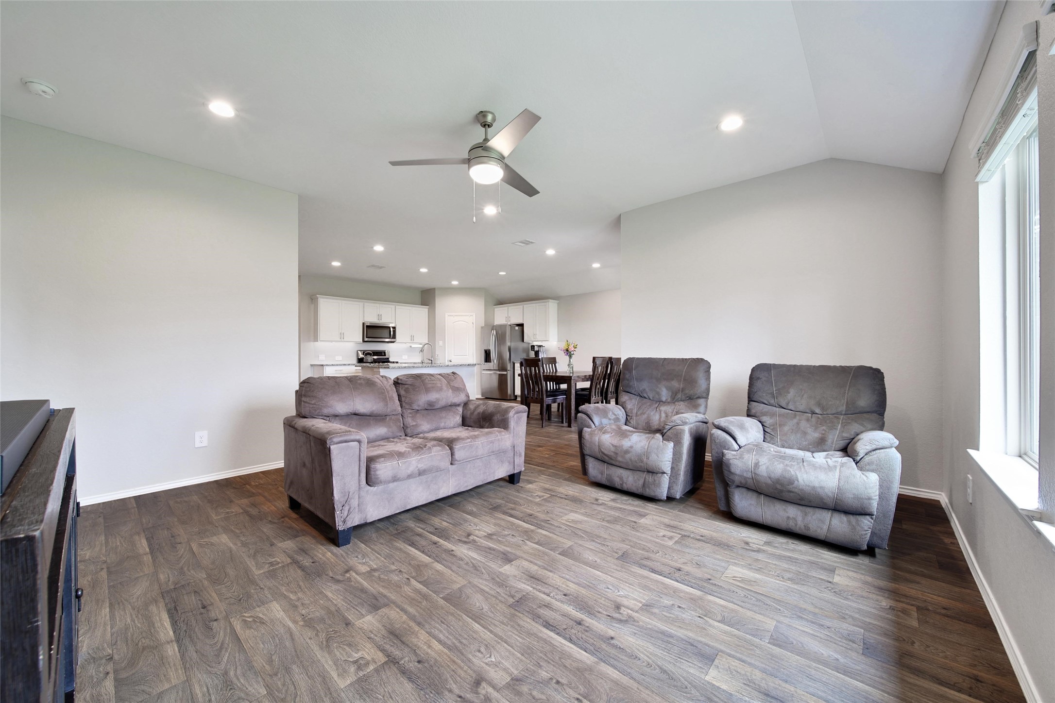 2619 Lost Holly Lane Property Photo 13