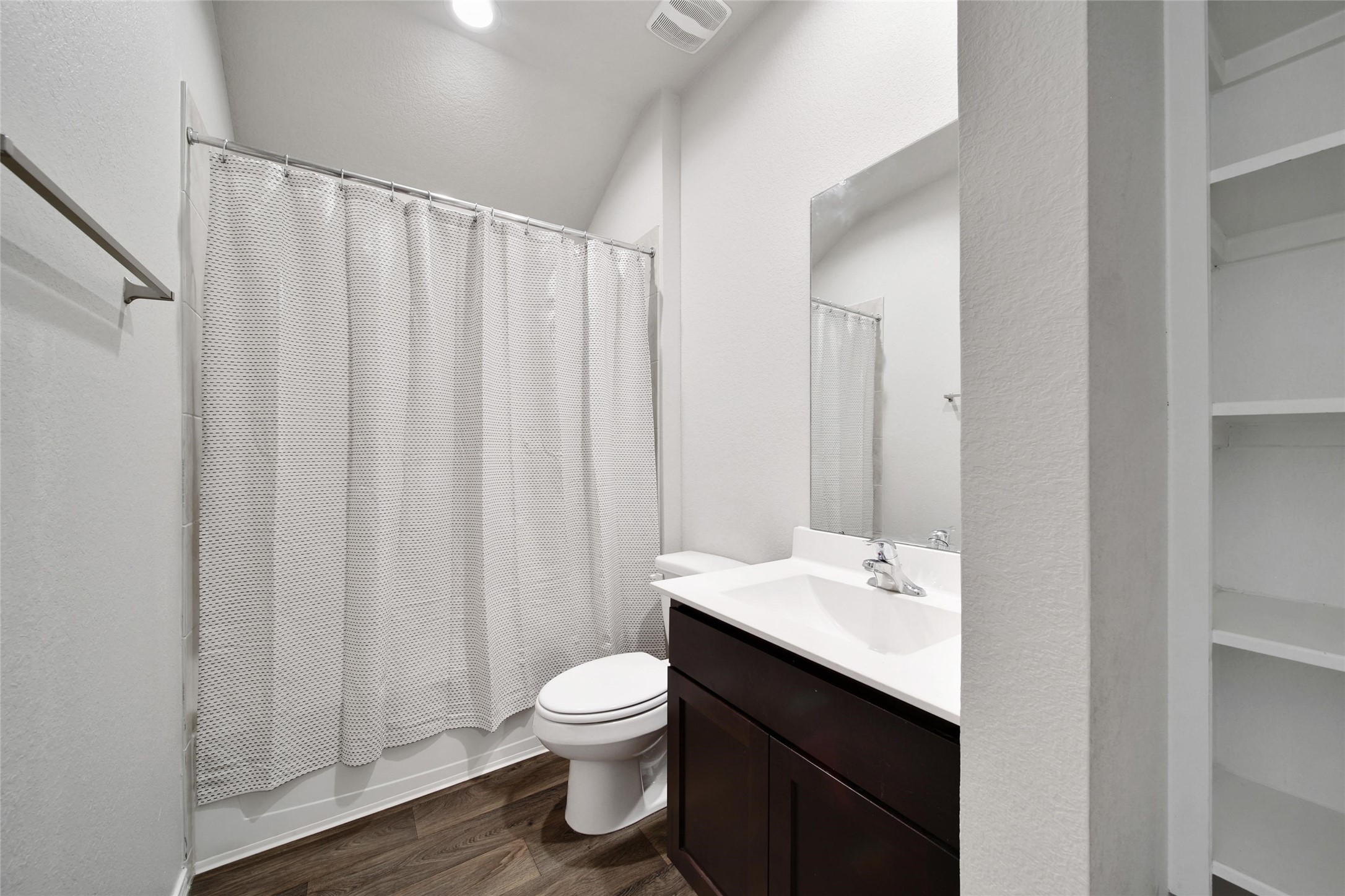 2619 Lost Holly Lane Property Photo 23