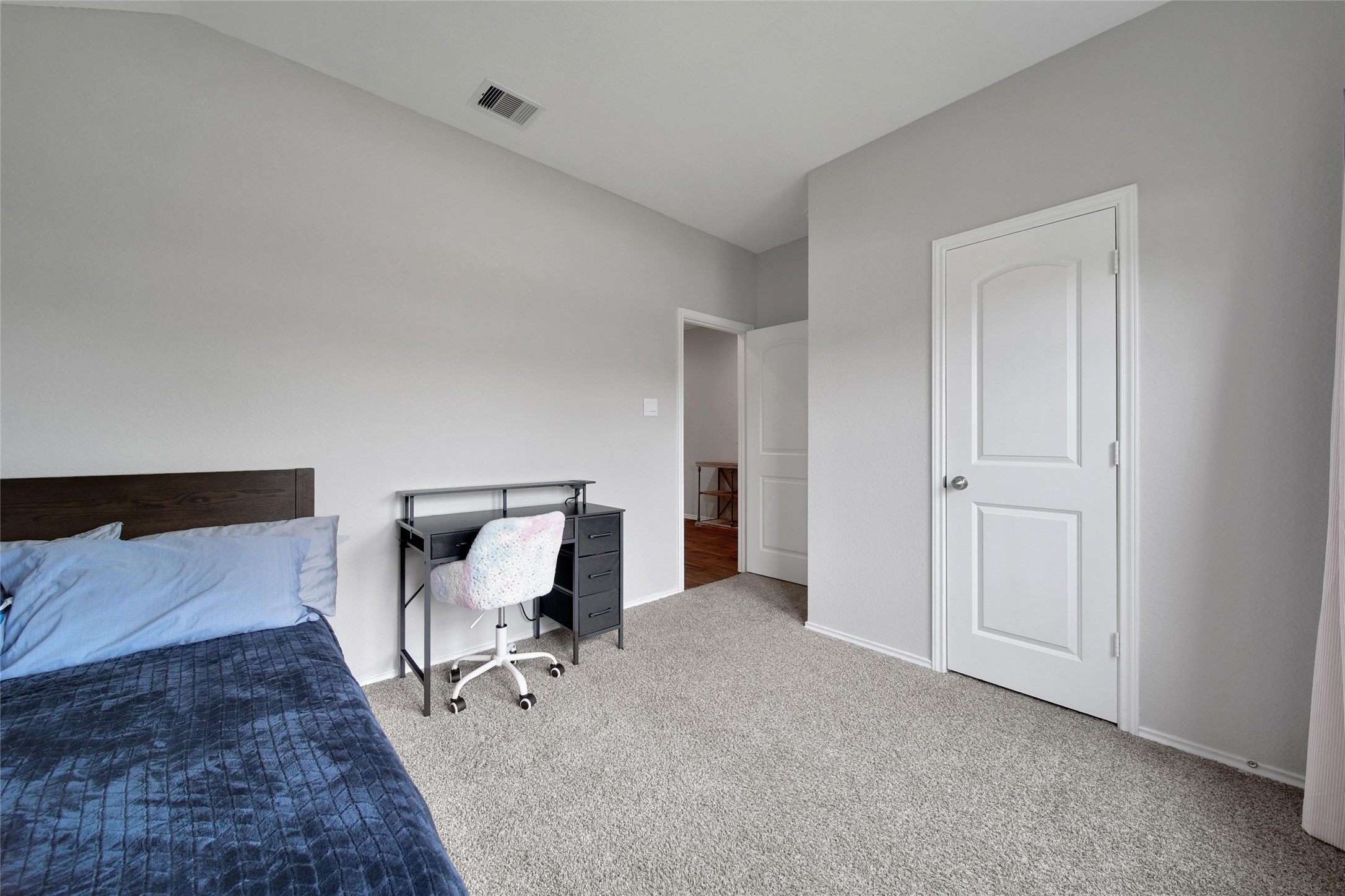 2619 Lost Holly Lane Property Photo 27