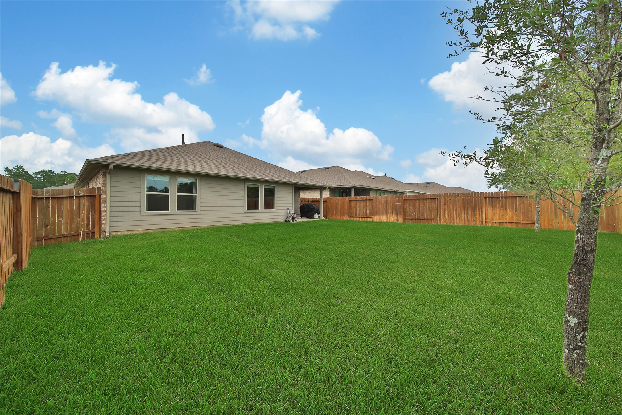 2619 Lost Holly Lane Property Photo 30