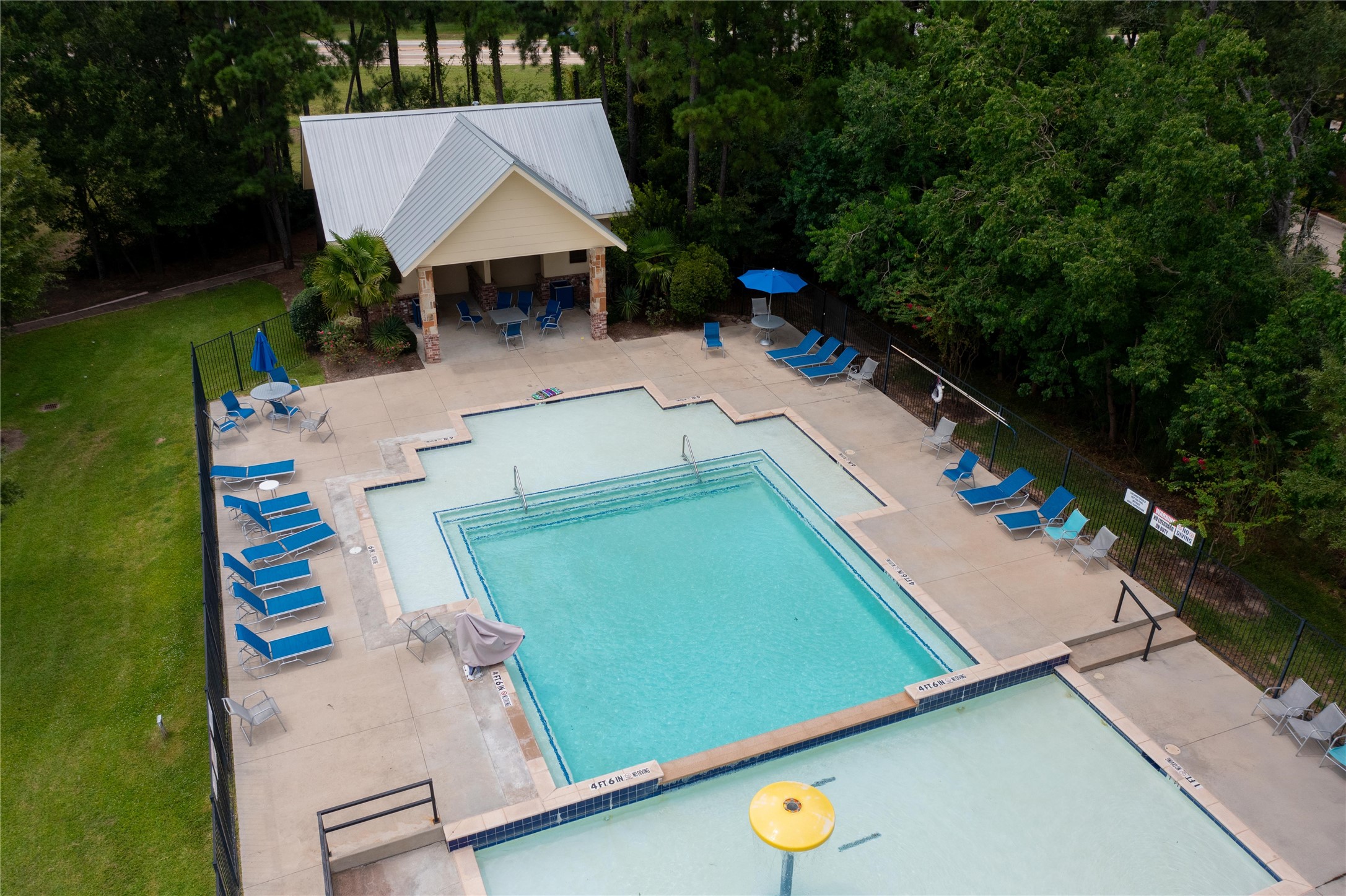 2619 Lost Holly Lane Property Photo 35