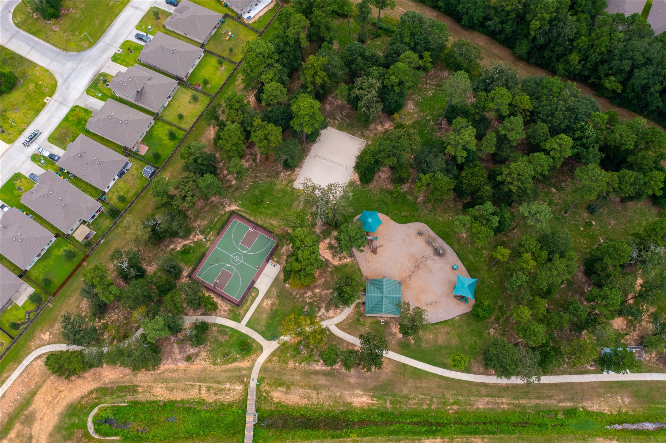 2619 Lost Holly Lane Property Photo 40