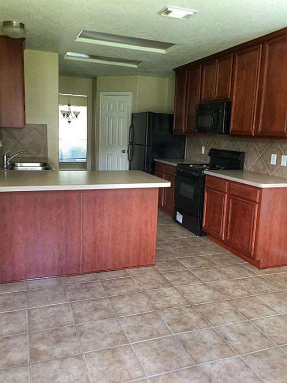 8722 Indian Maple Drive Property Photo 6