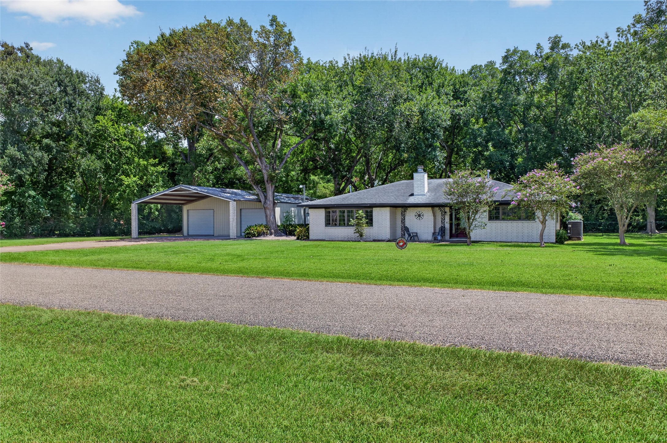 12803 Fairlane Drive Property Photo 4