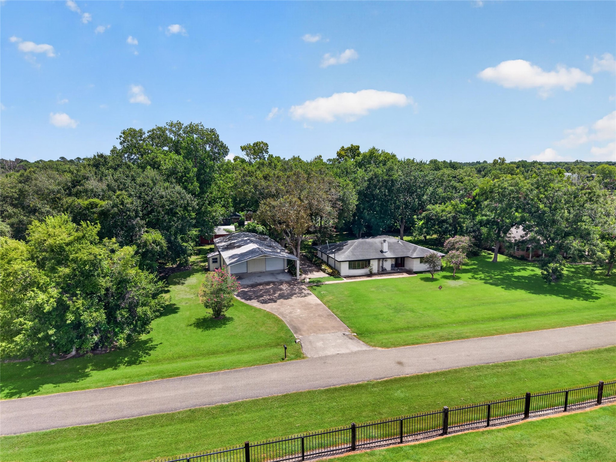 12803 Fairlane Drive Property Photo 42