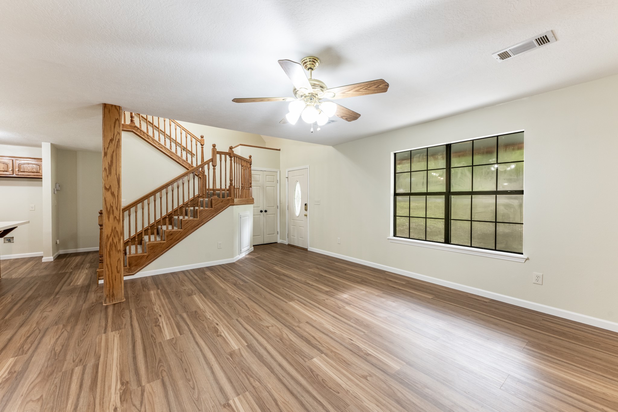 3660 Red Bud Lane Property Photo 4