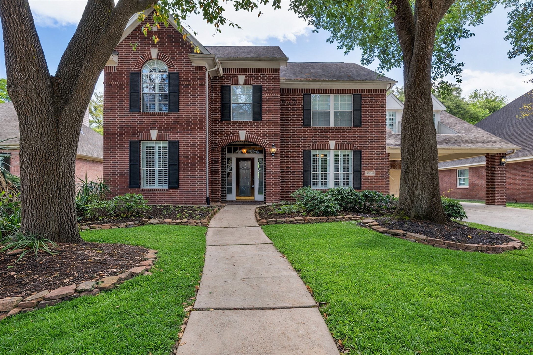15614 Mustang Creek Circle Property Photo 2