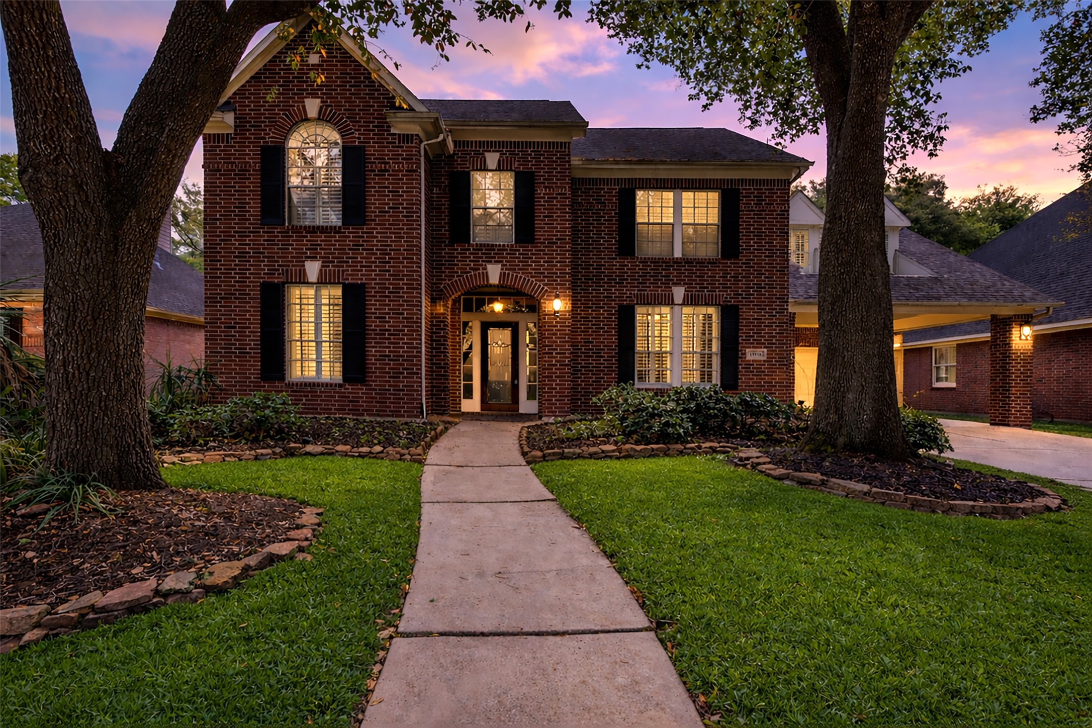 15614 Mustang Creek Circle Property Photo 3