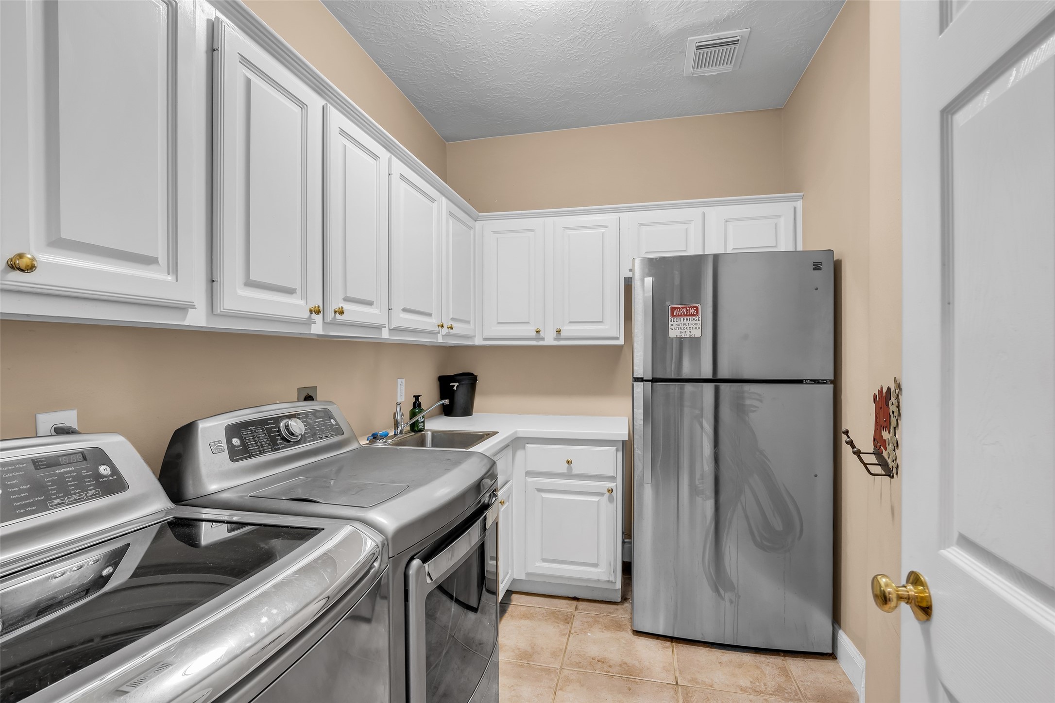 15614 Mustang Creek Circle Property Photo 32