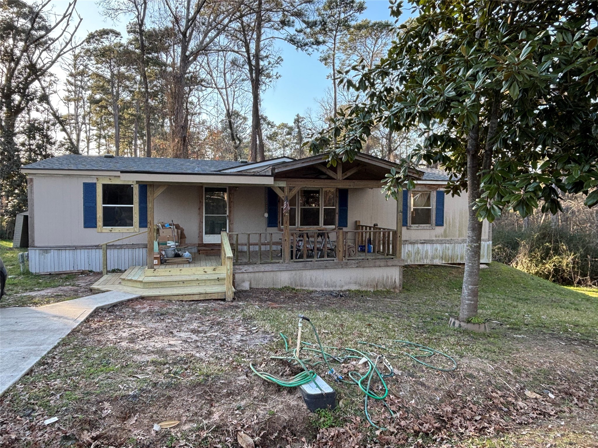 111 Lakeside Woods Drive Property Photo