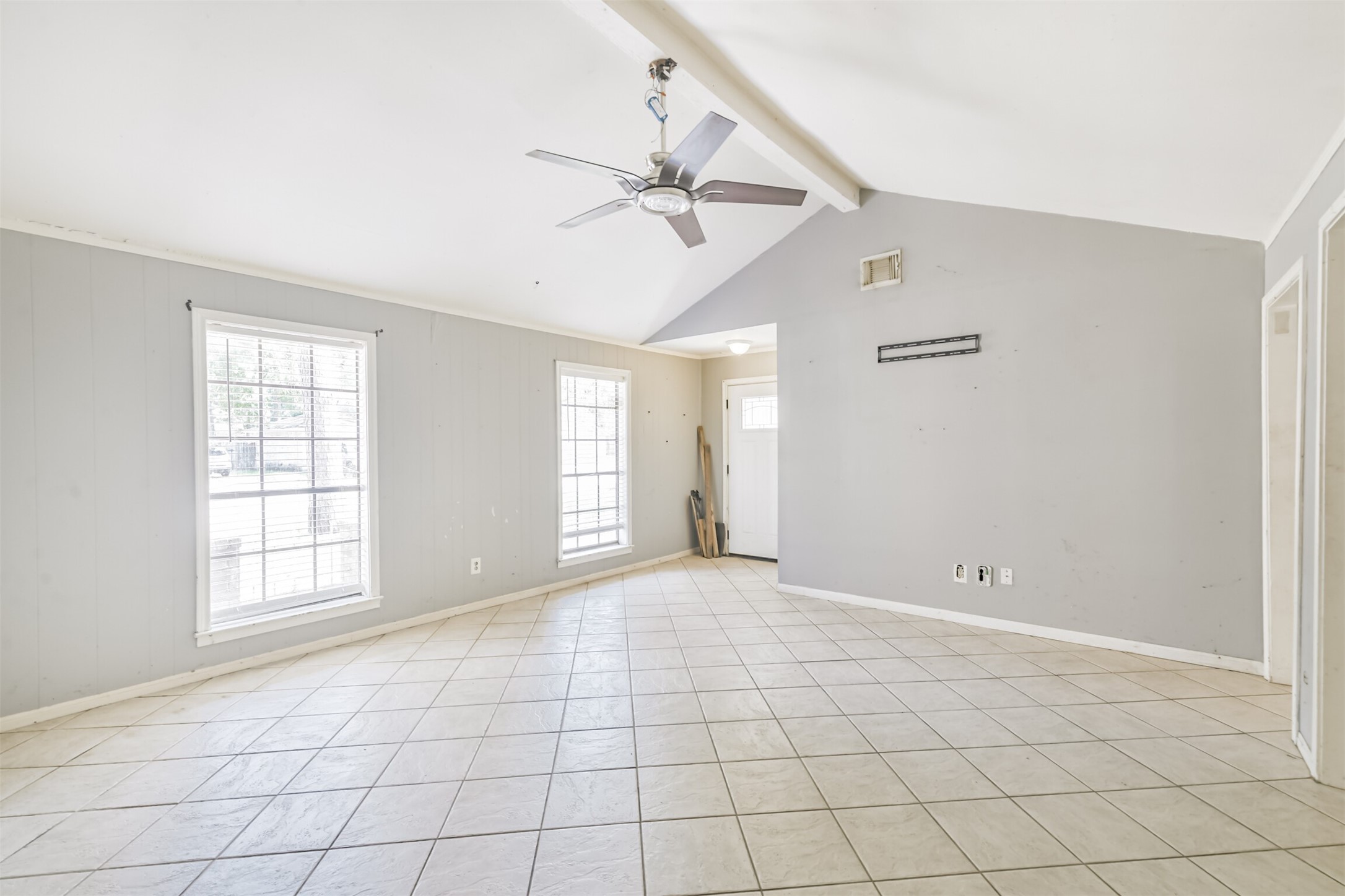 2718 Tinechester Drive Property Photo 5
