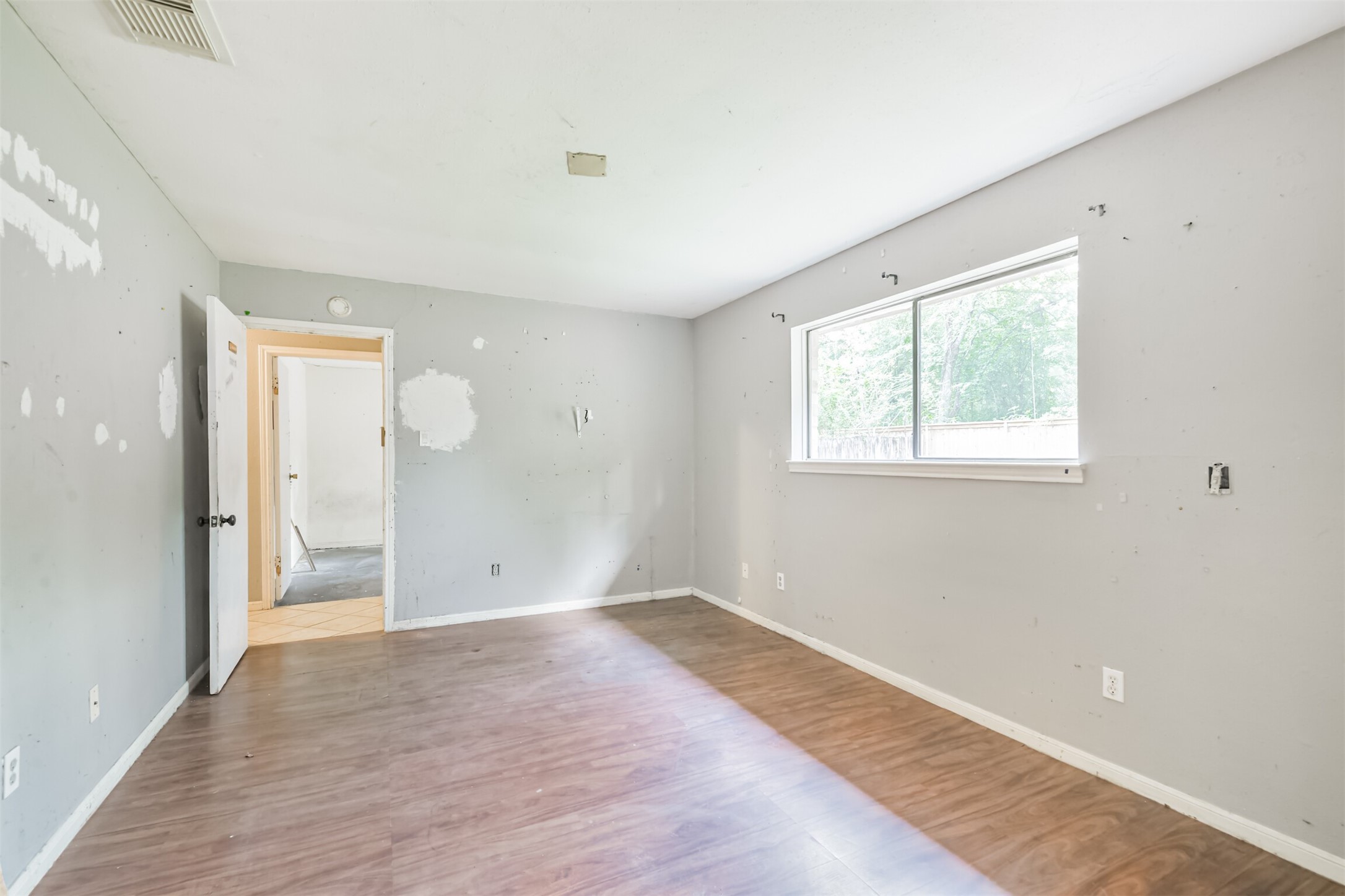2718 Tinechester Drive Property Photo 14