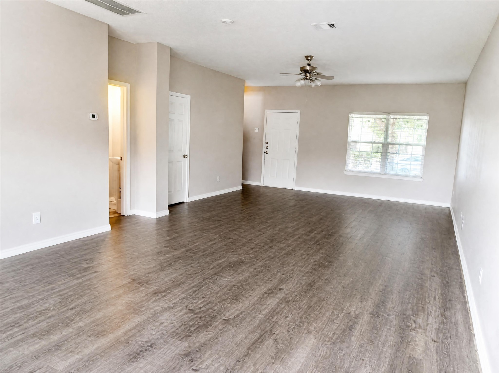 3802 Cloudbluff Lane Property Photo 3