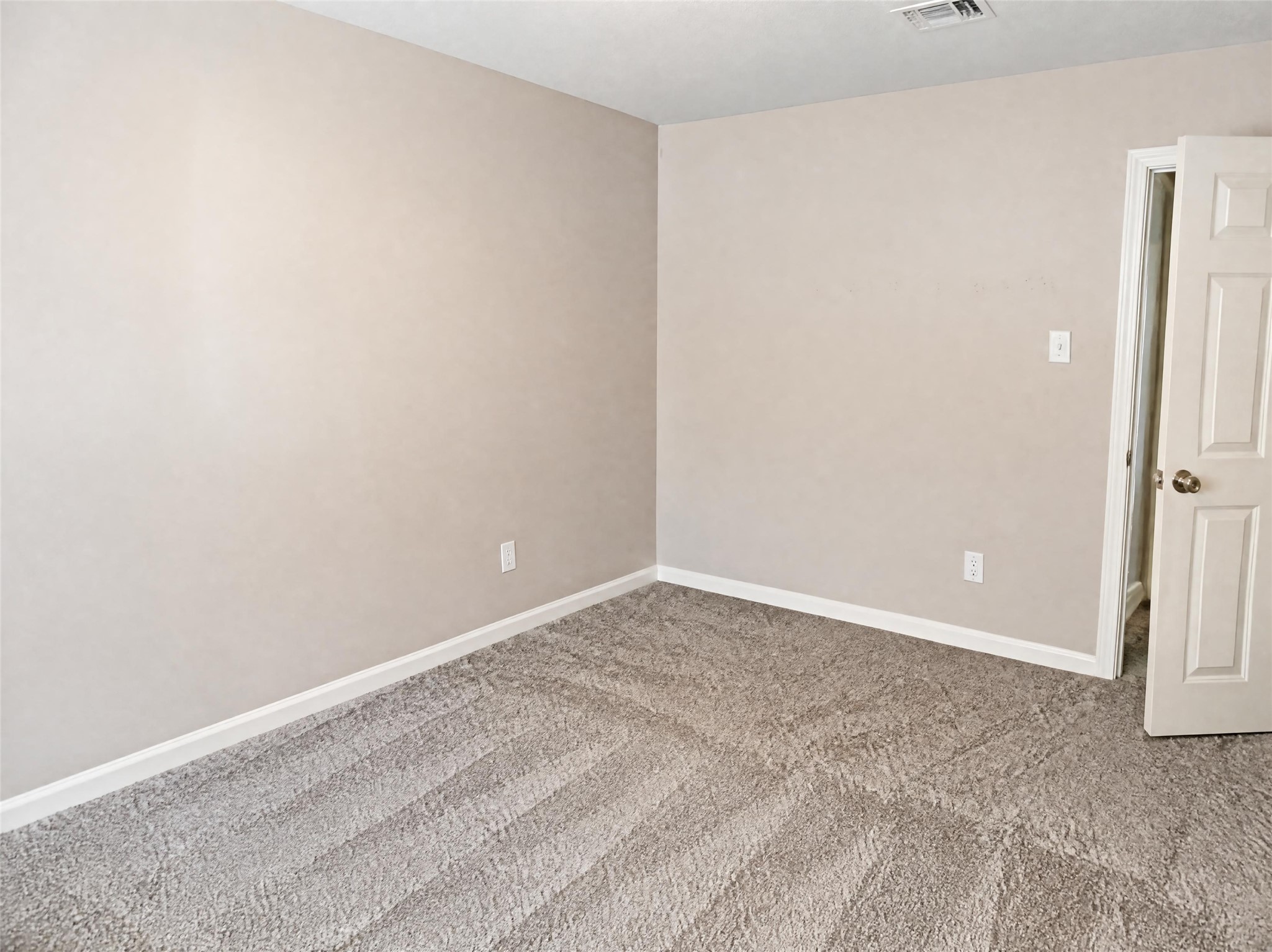 3802 Cloudbluff Lane Property Photo 16