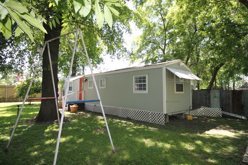 734-a Mcdaniel Street Property Photo 2