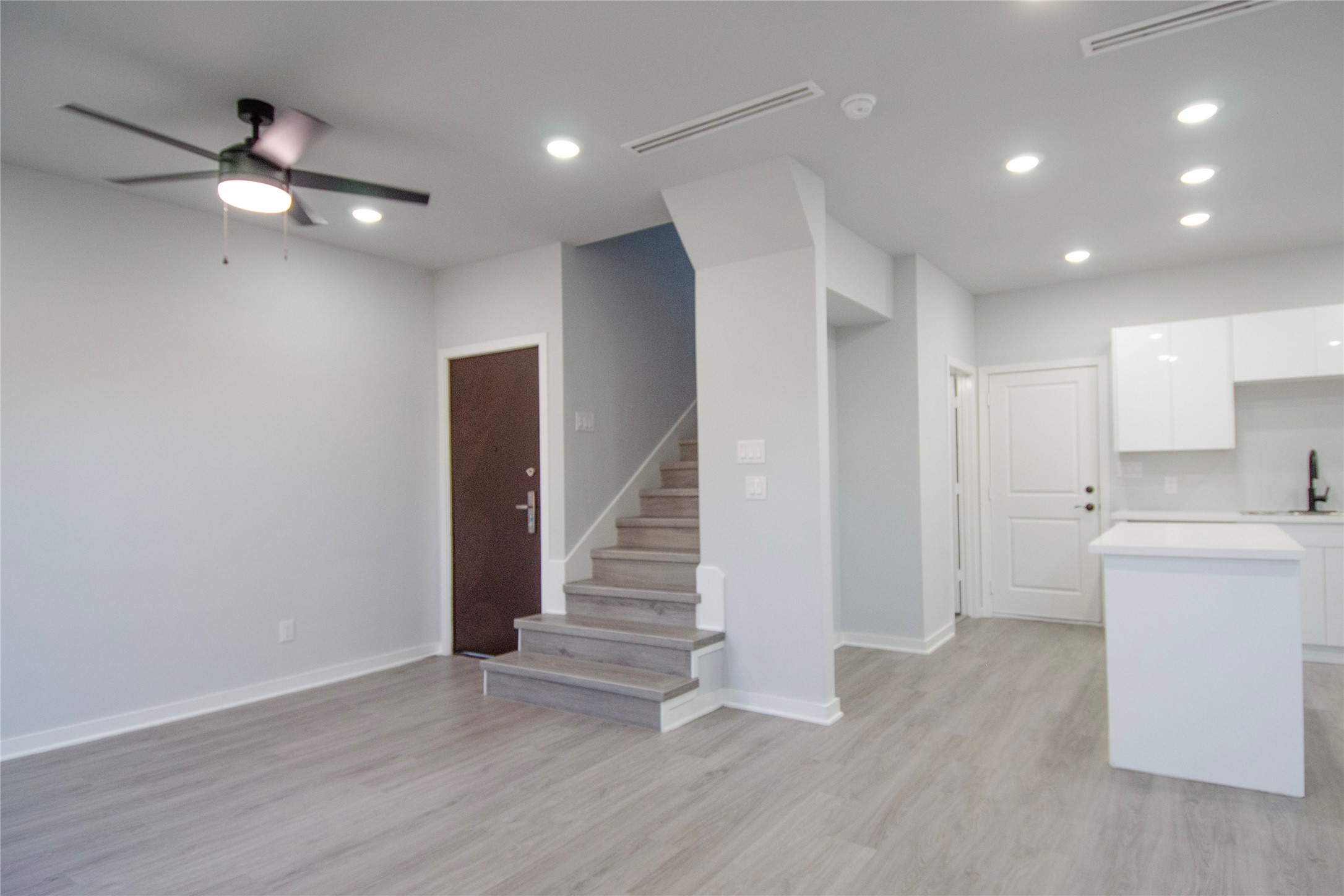 2832 Mansfield Street Property Photo 5