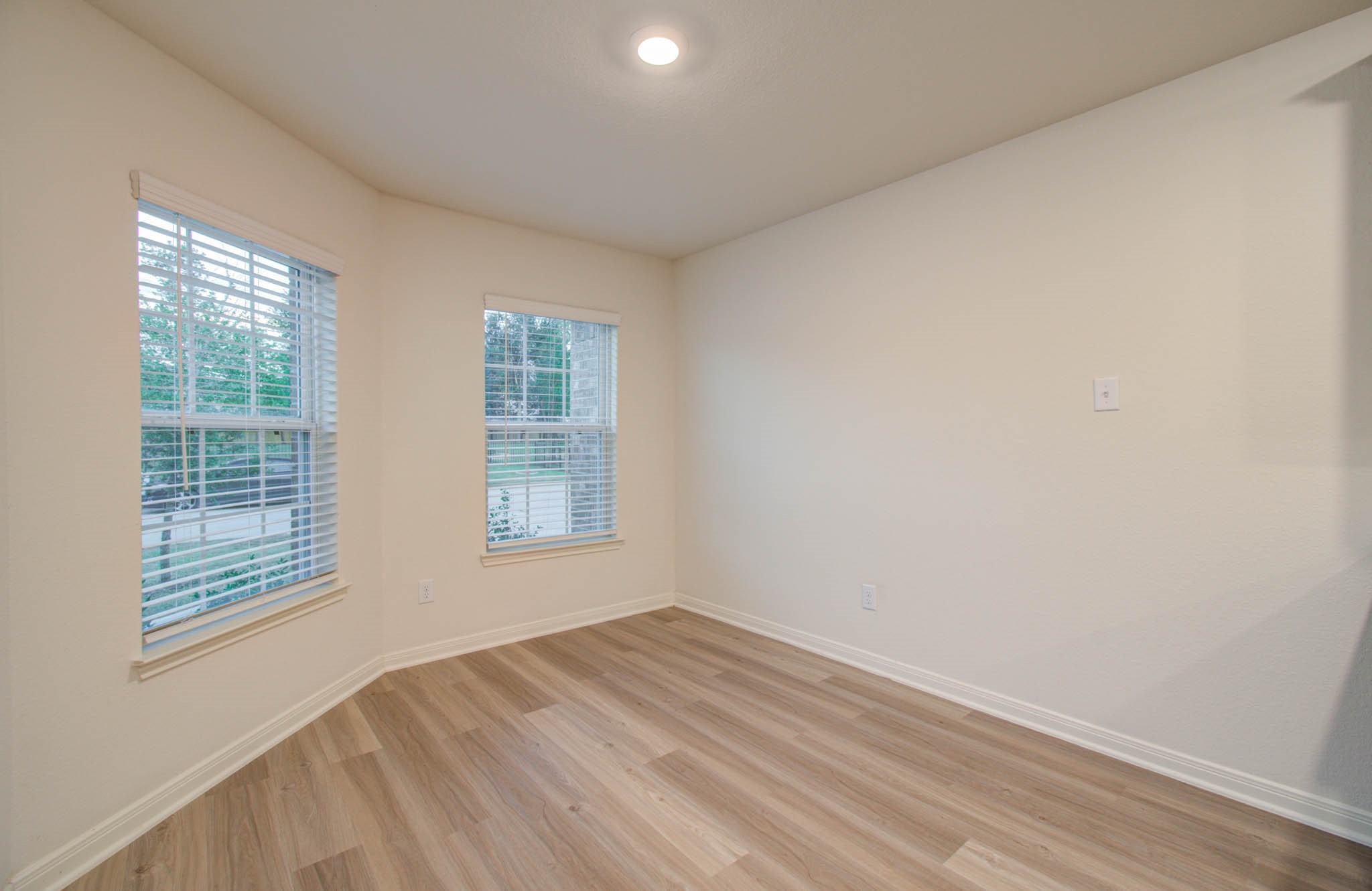20739 Sunshine Meadow Drive Property Photo 17