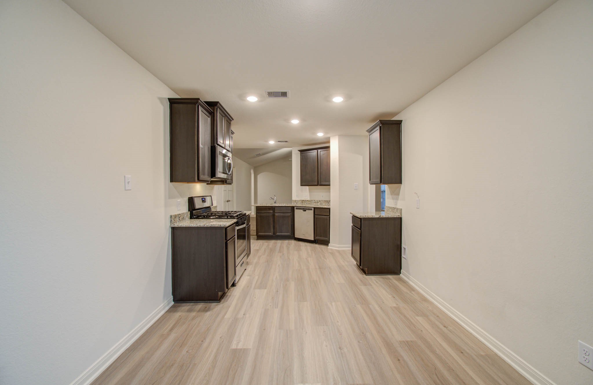 20739 Sunshine Meadow Drive Property Photo 18