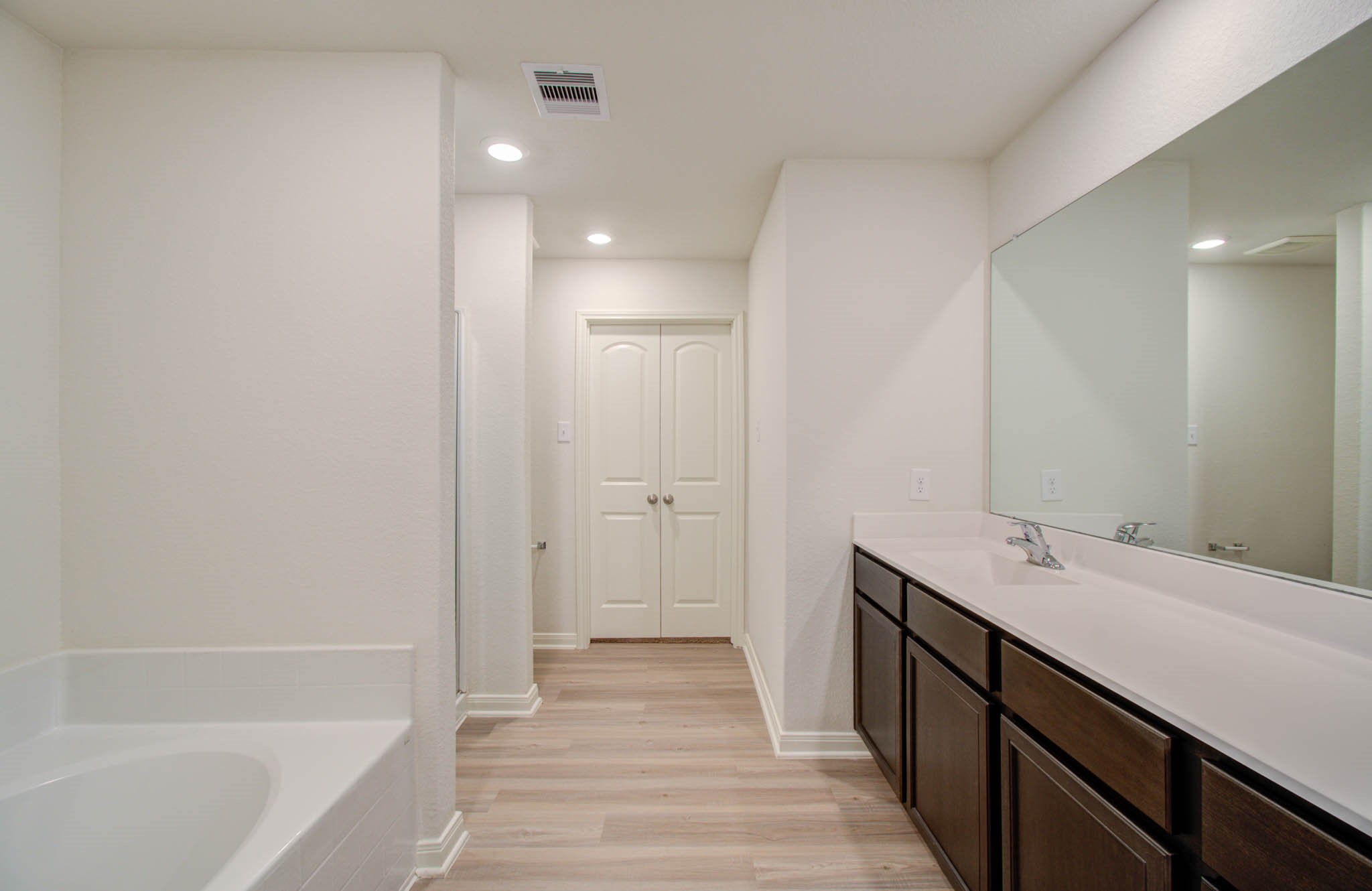 20739 Sunshine Meadow Drive Property Photo 31
