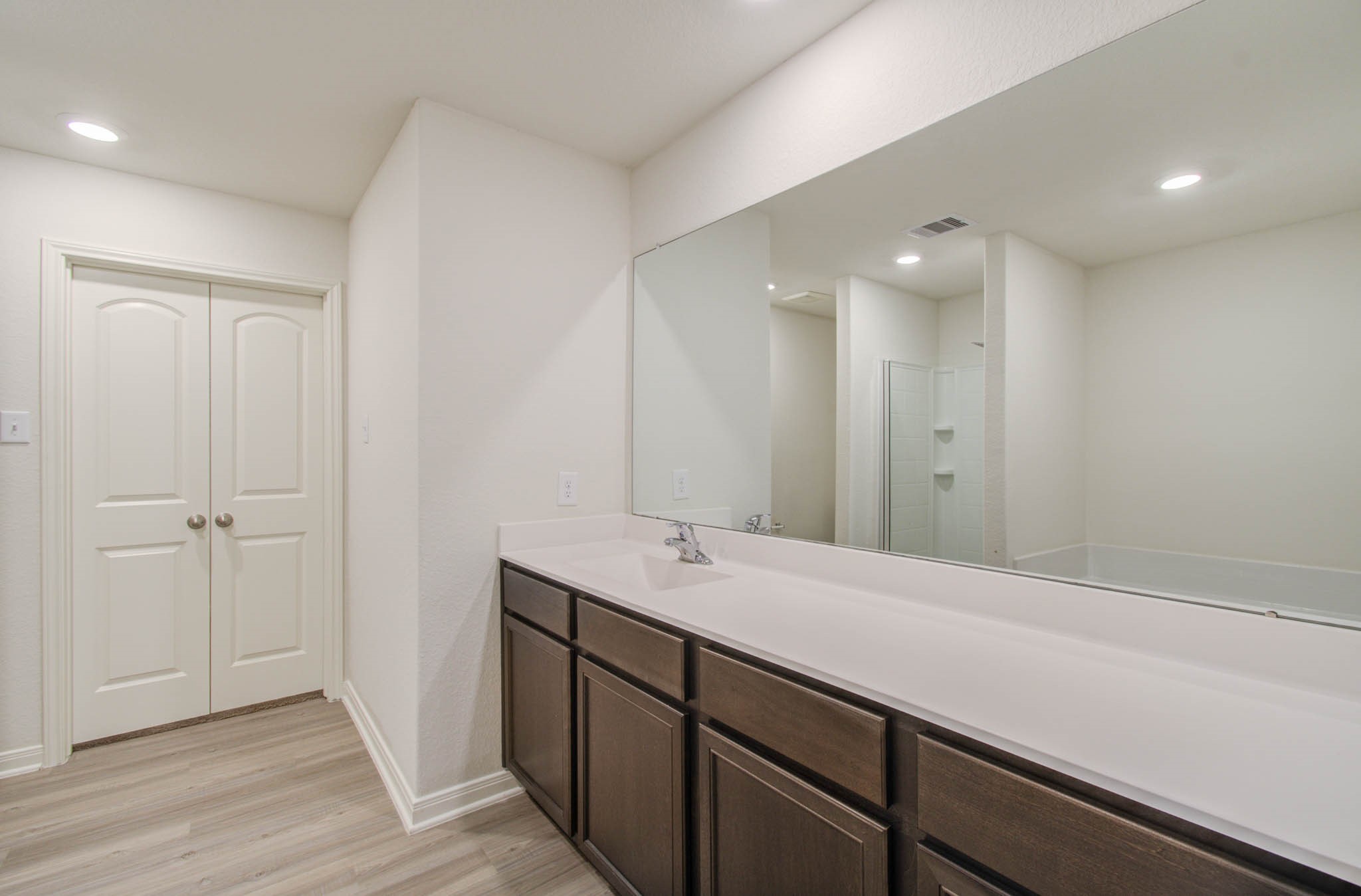 20739 Sunshine Meadow Drive Property Photo 32