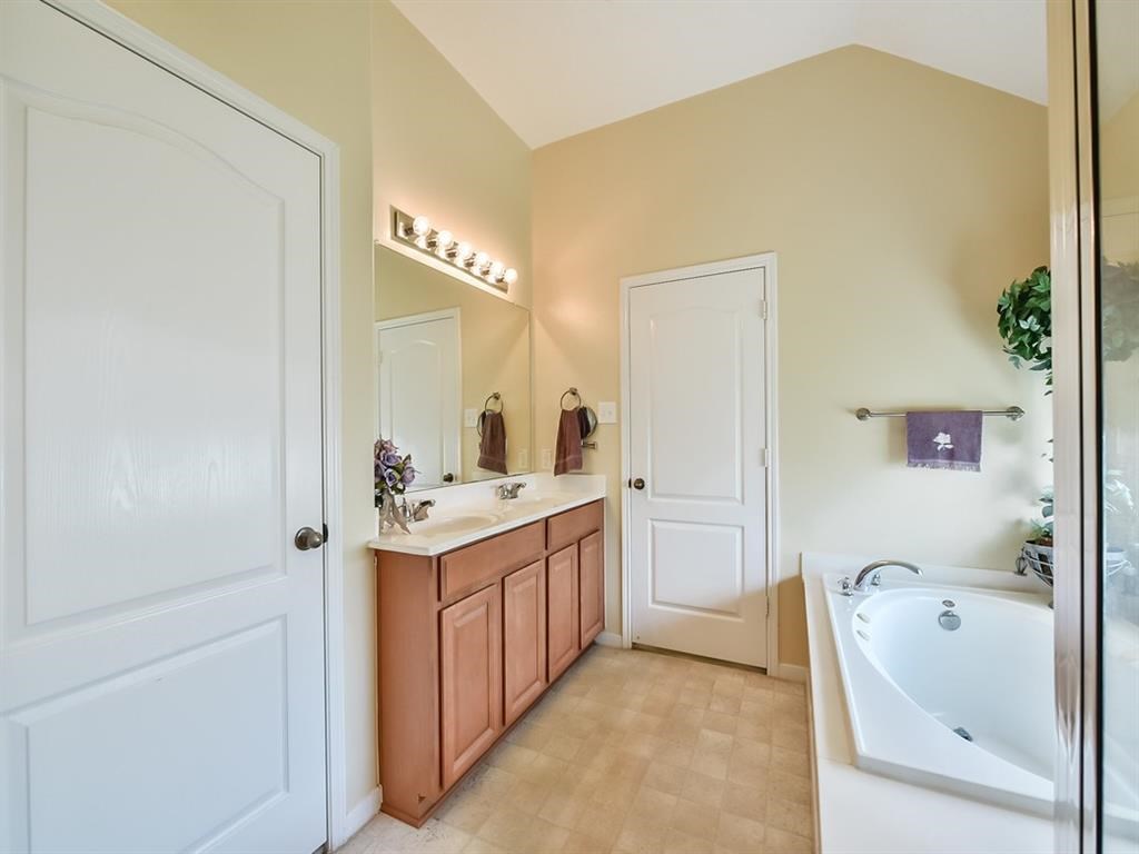 3002 Marlan Woods Court Property Photo 19