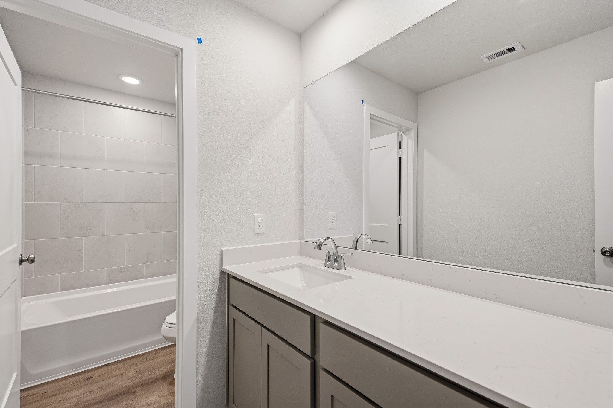 32738 Laureate Drive Property Photo 8