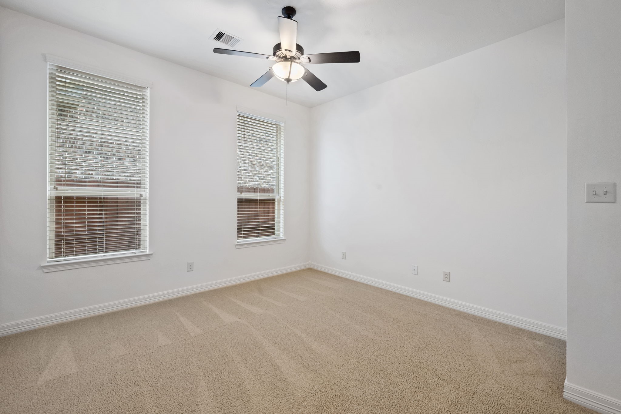 17215 Inyo National Drive Property Photo 29
