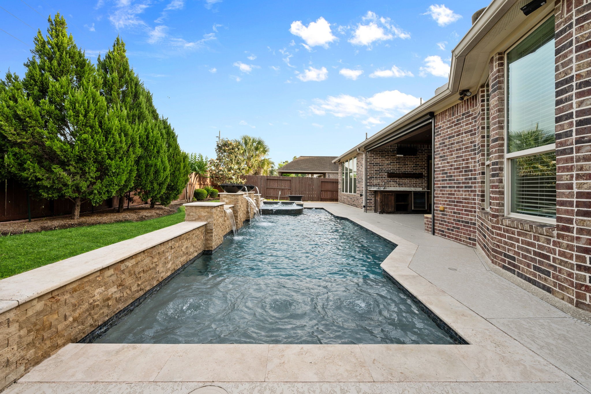 17215 Inyo National Drive Property Photo 45
