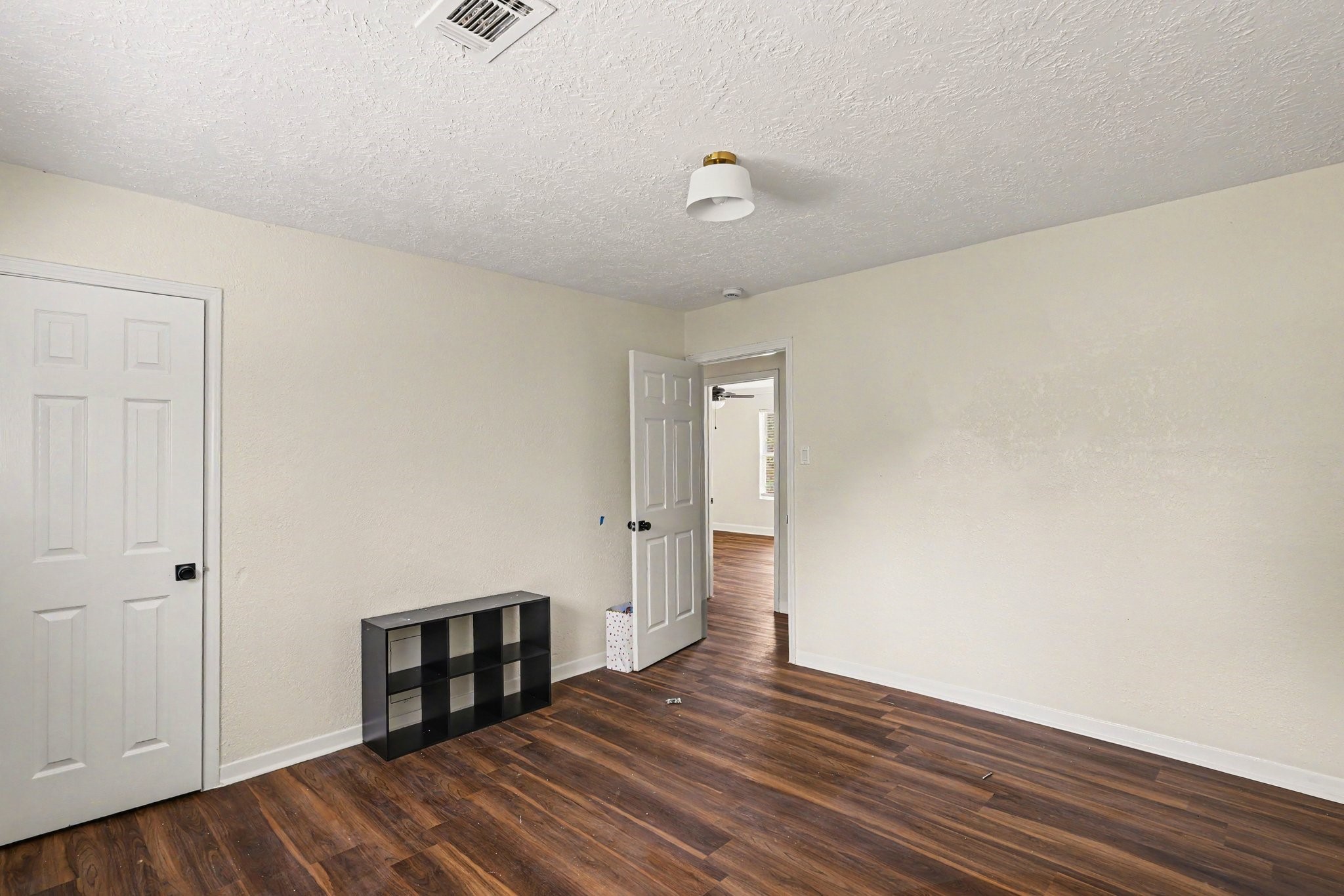 2430 Summer Spring Drive Property Photo 16