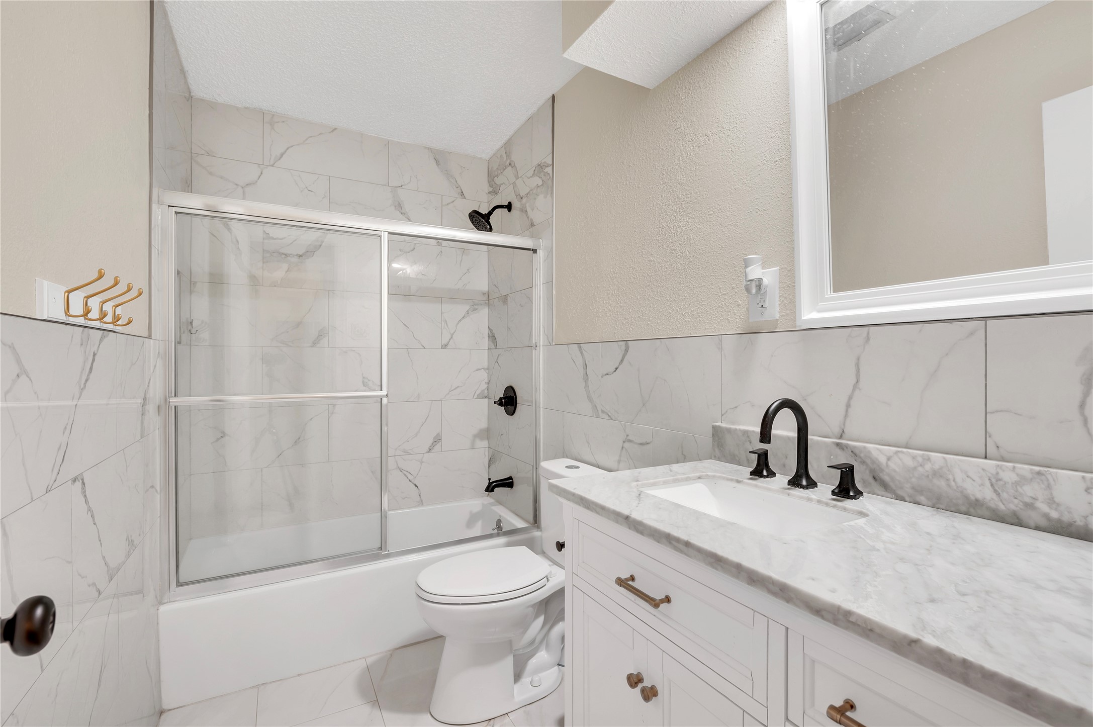 11601 28th Street Property Photo 11