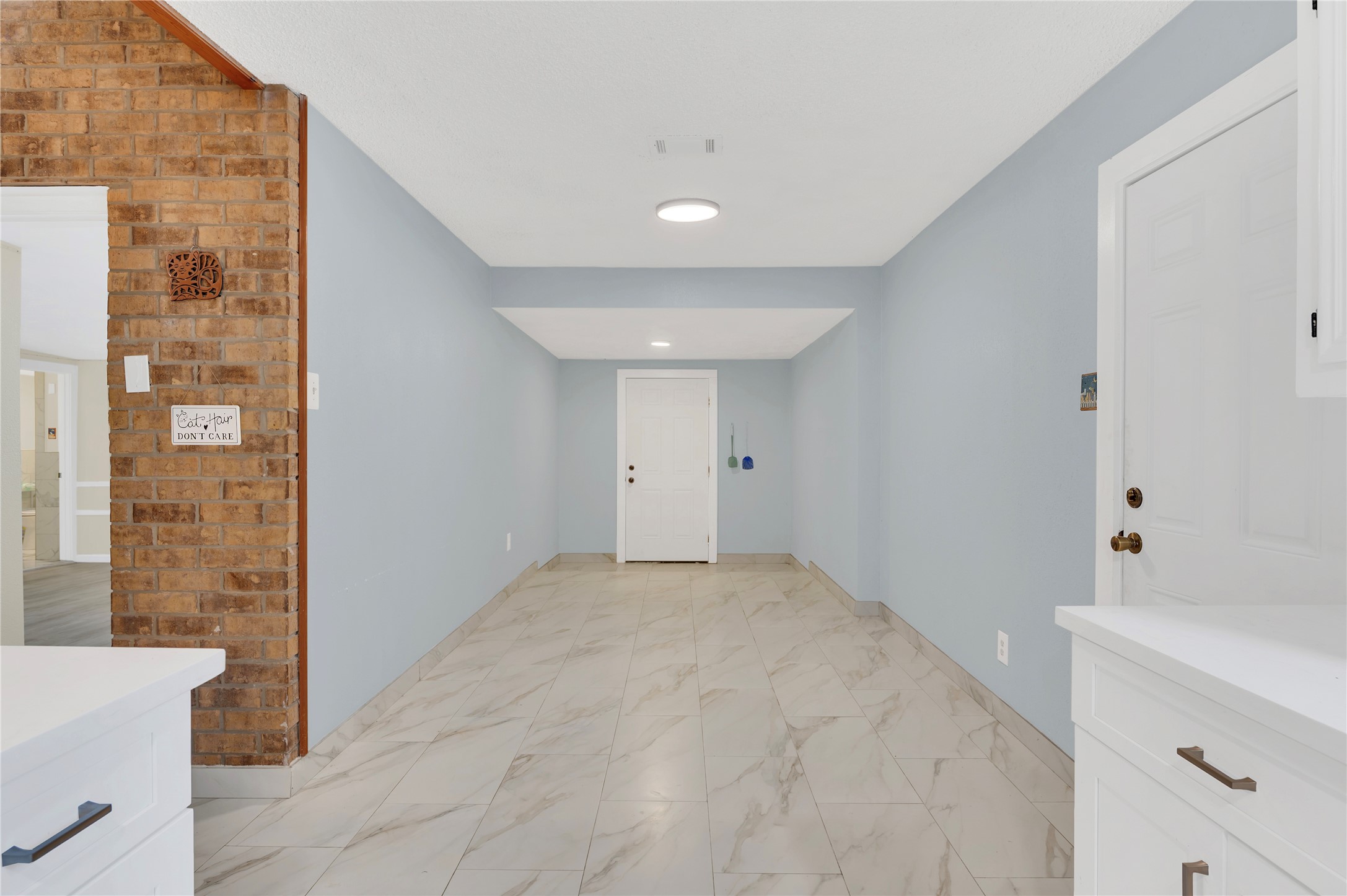 11601 28th Street Property Photo 22
