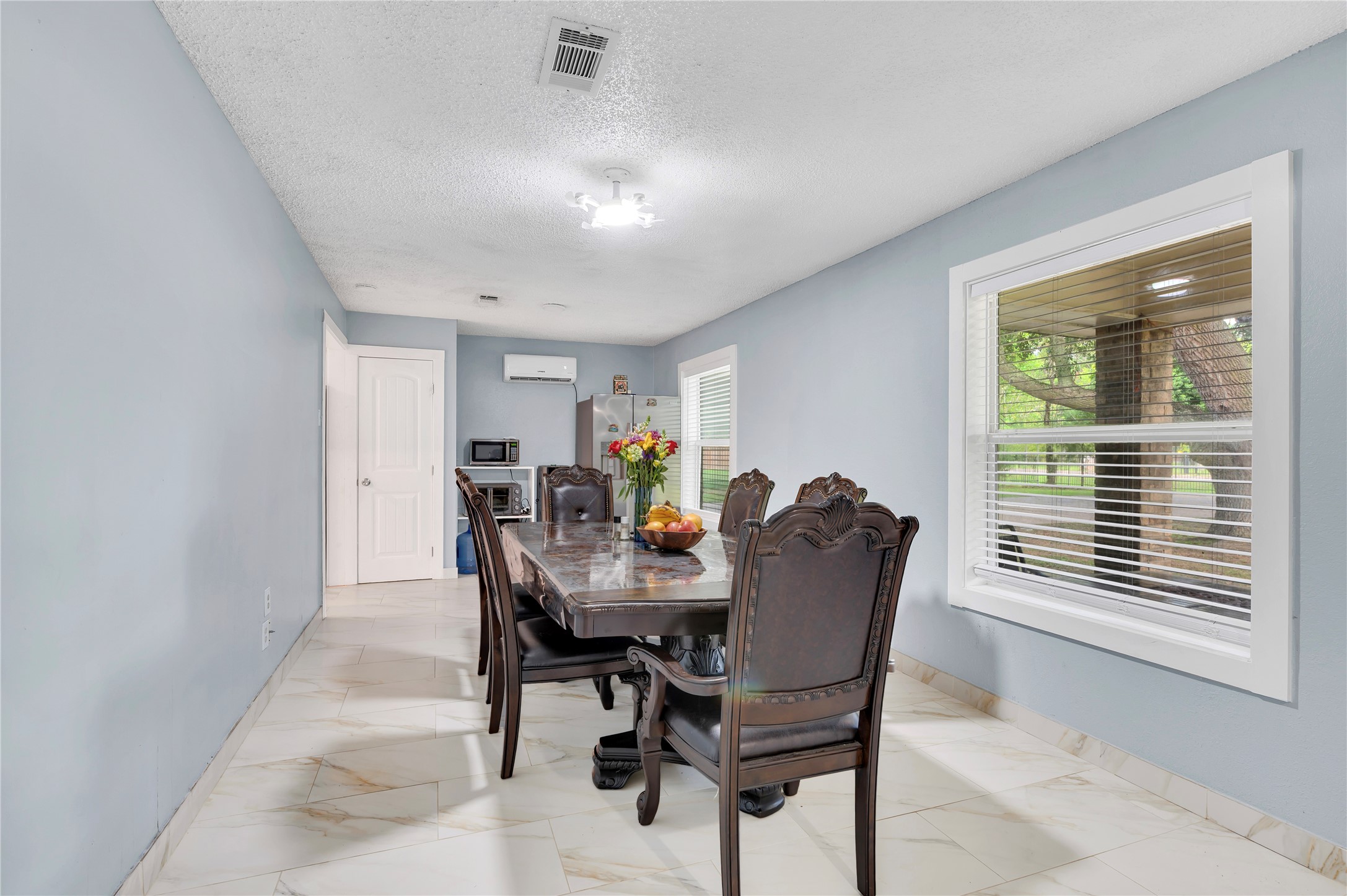 11601 28th Street Property Photo 25