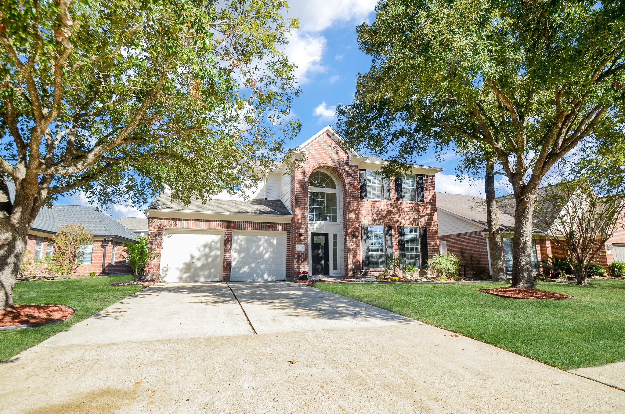 4111 Blue Forest Drive Property Photo 3