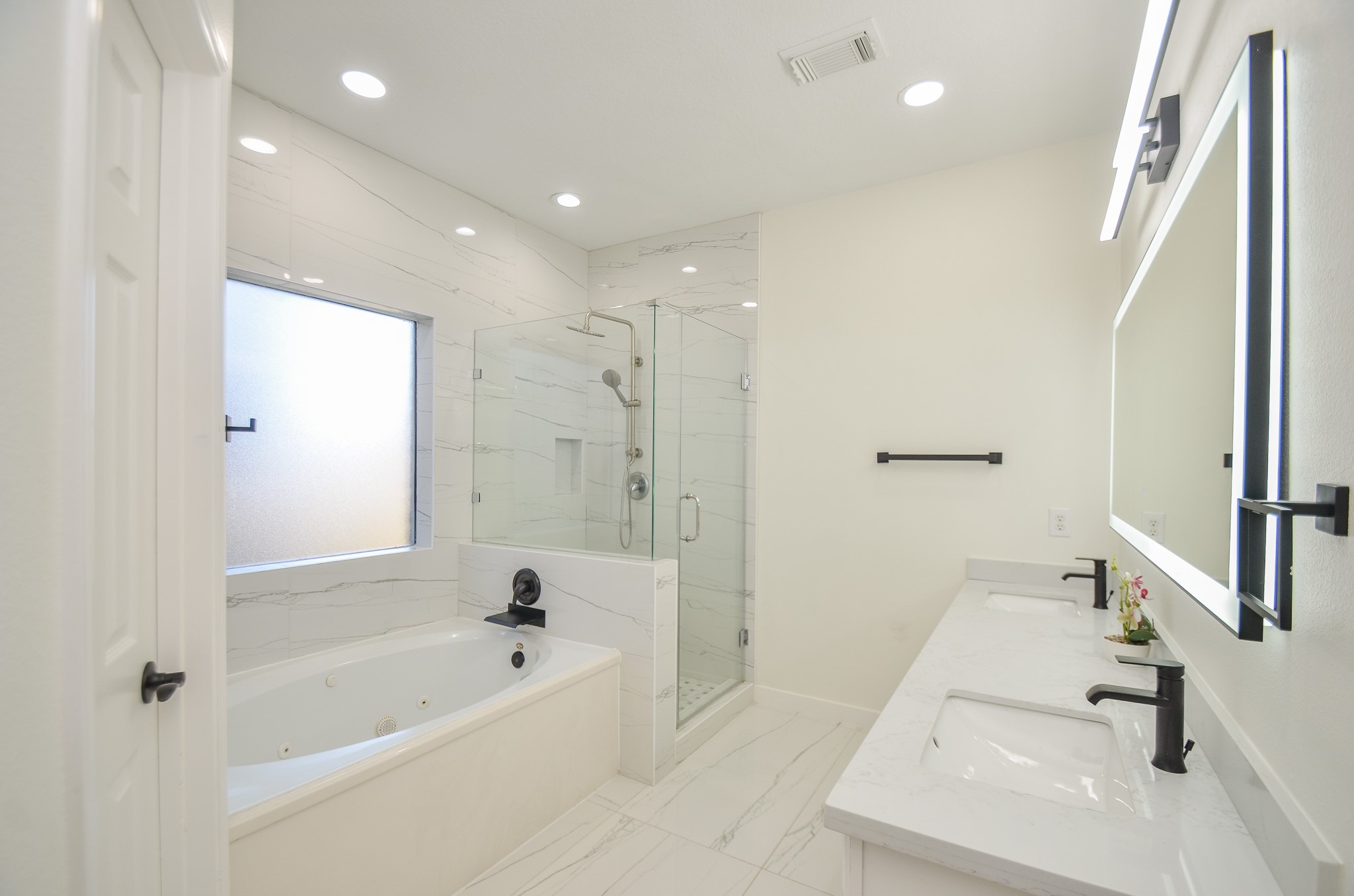 4111 Blue Forest Drive Property Photo 27