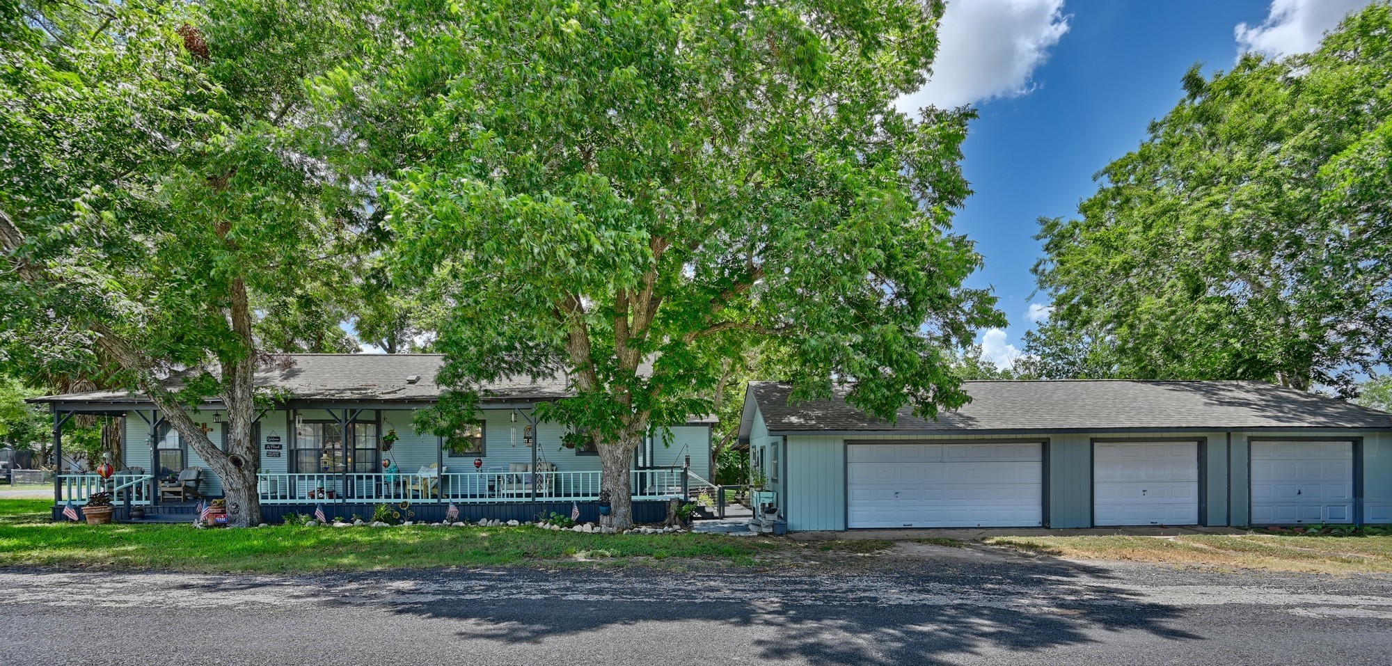 411 Bohlmann Avenue Property Photo 1